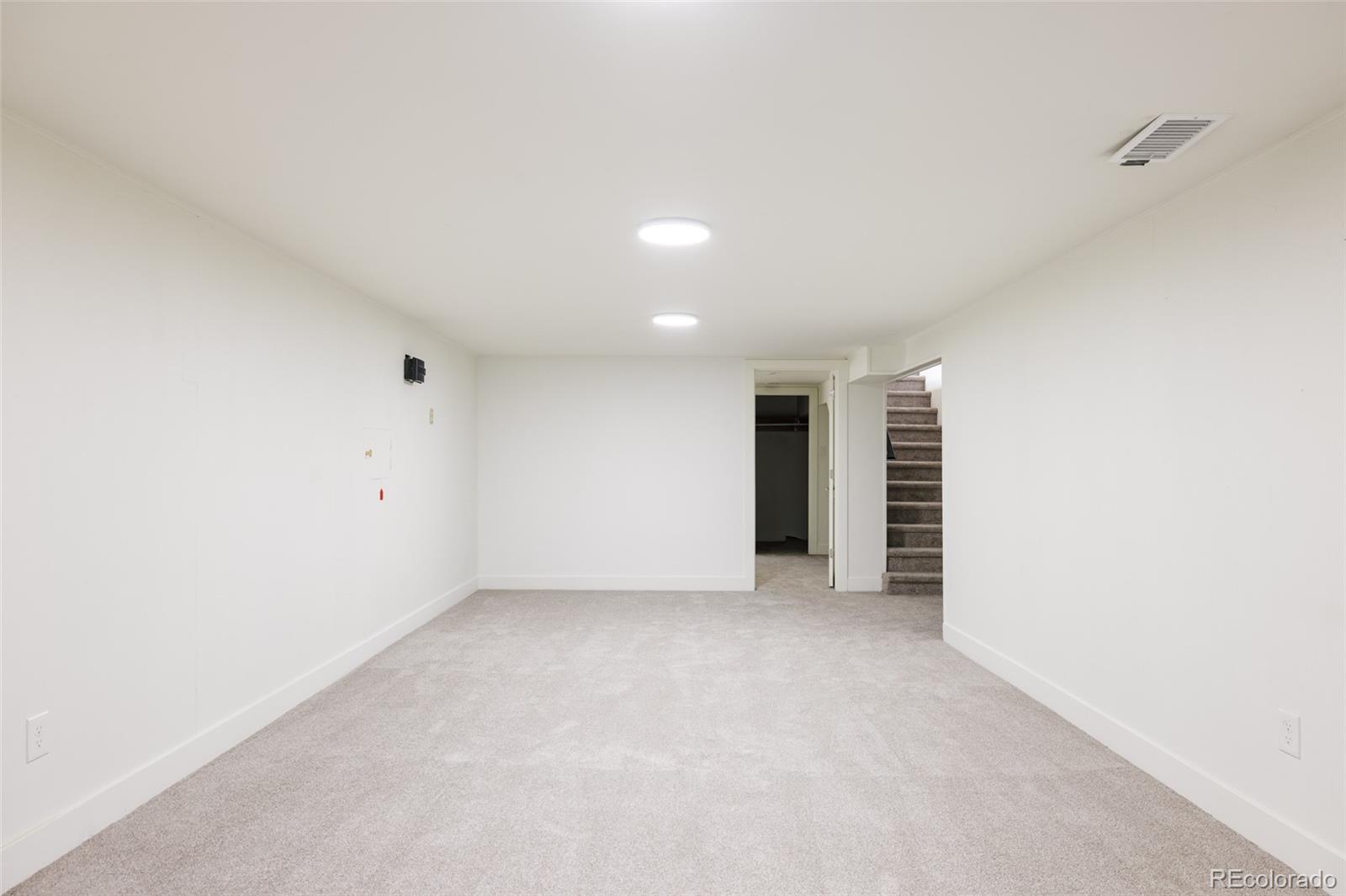 MLS Image #11 for 812 s holly street,denver, Colorado