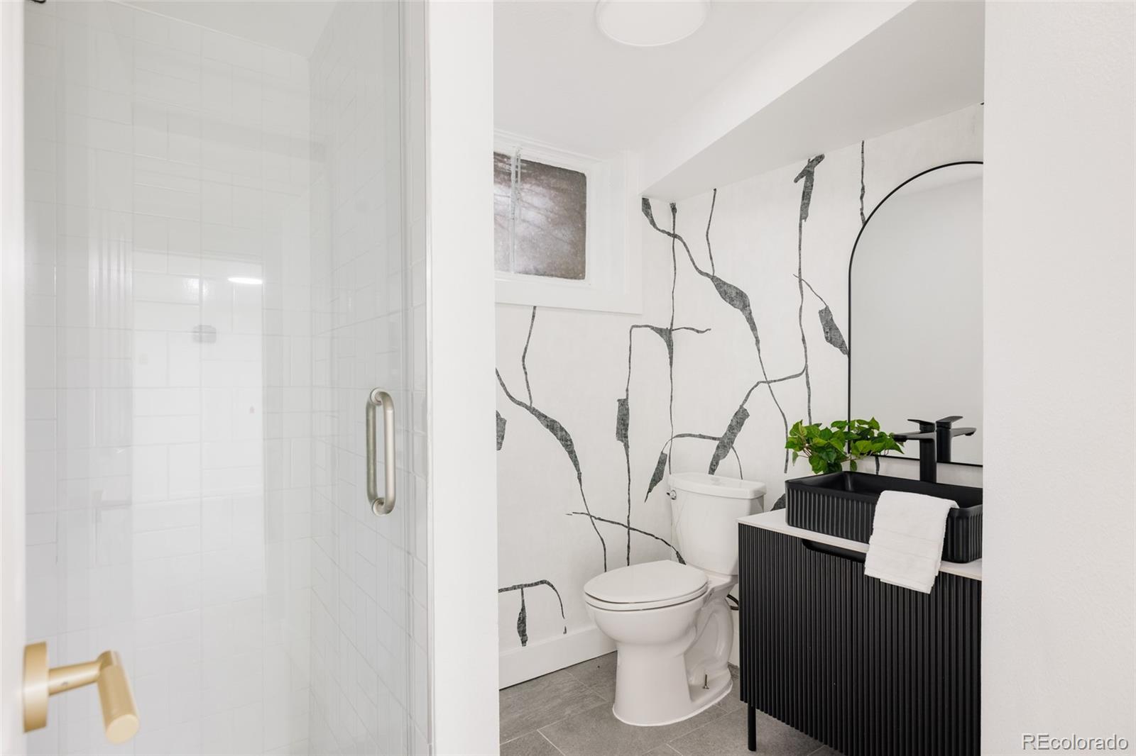 MLS Image #12 for 812 s holly street,denver, Colorado