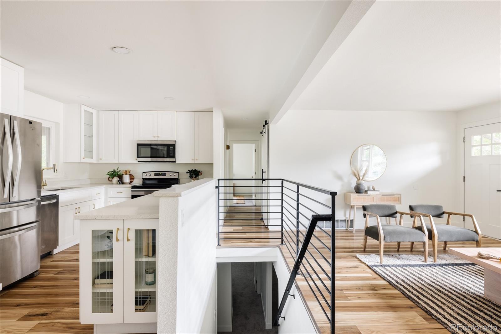 MLS Image #4 for 812 s holly street,denver, Colorado