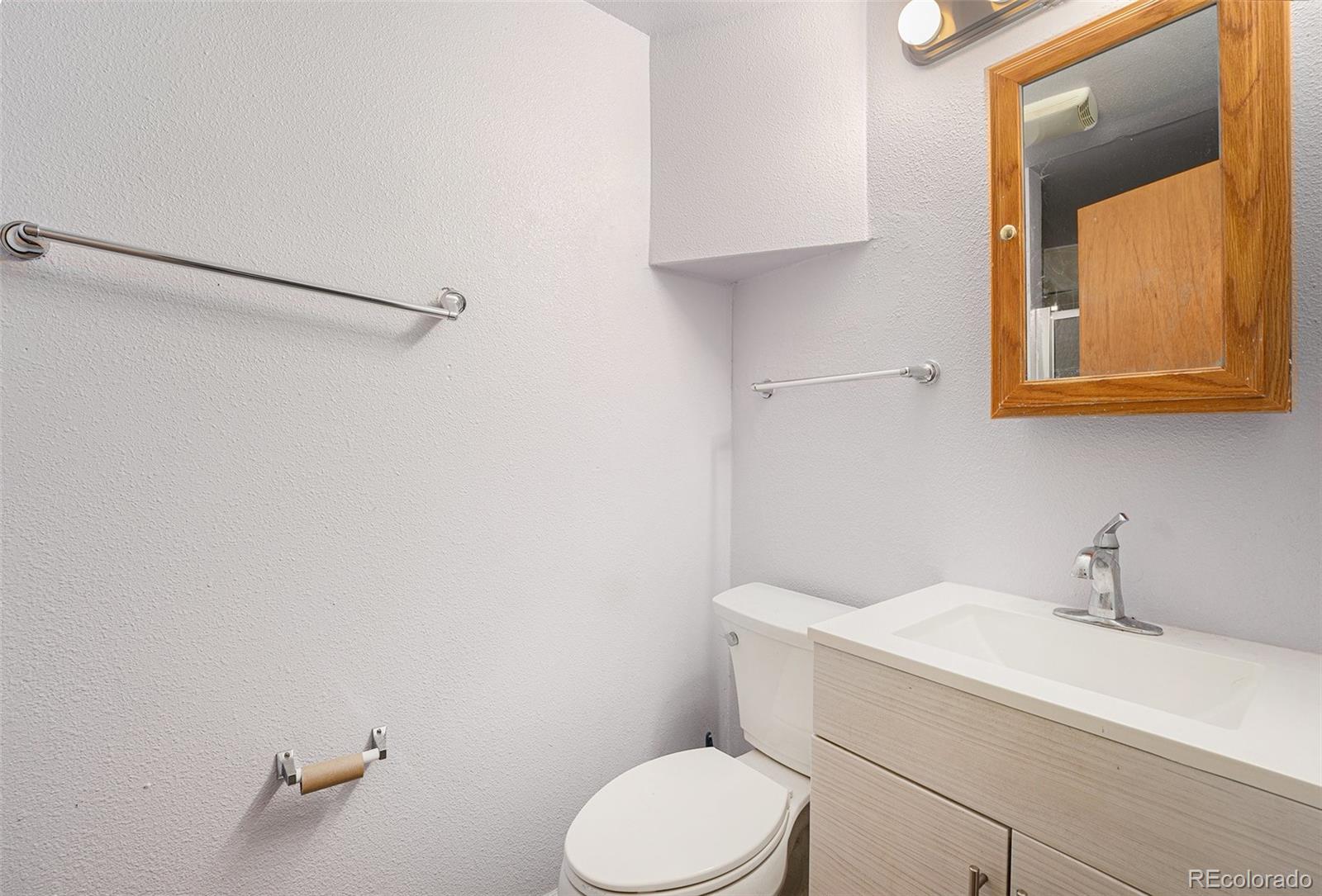 MLS Image #7 for 17984 e bates avenue,aurora, Colorado