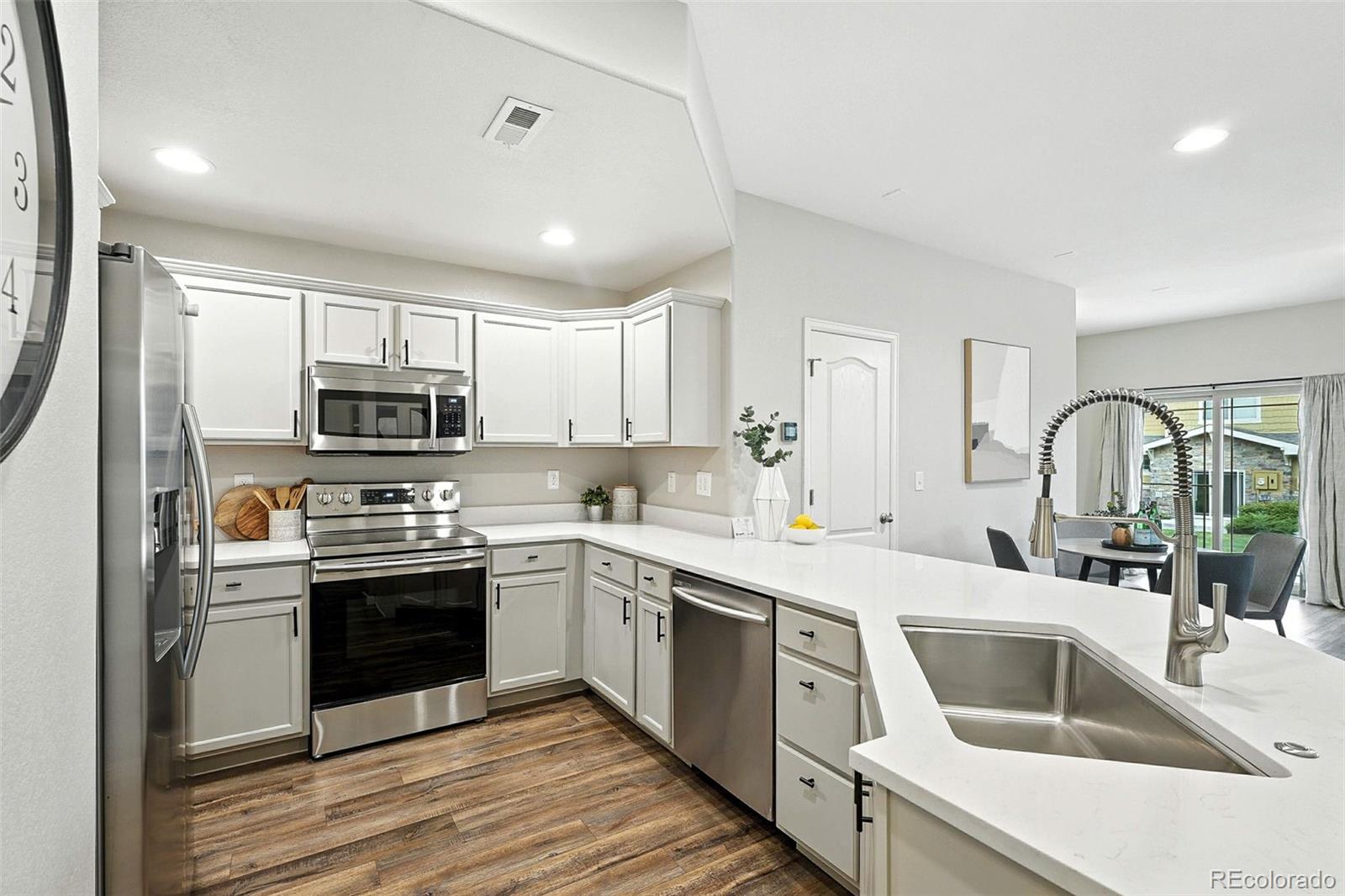MLS Image #10 for 9704  dexter lane,thornton, Colorado