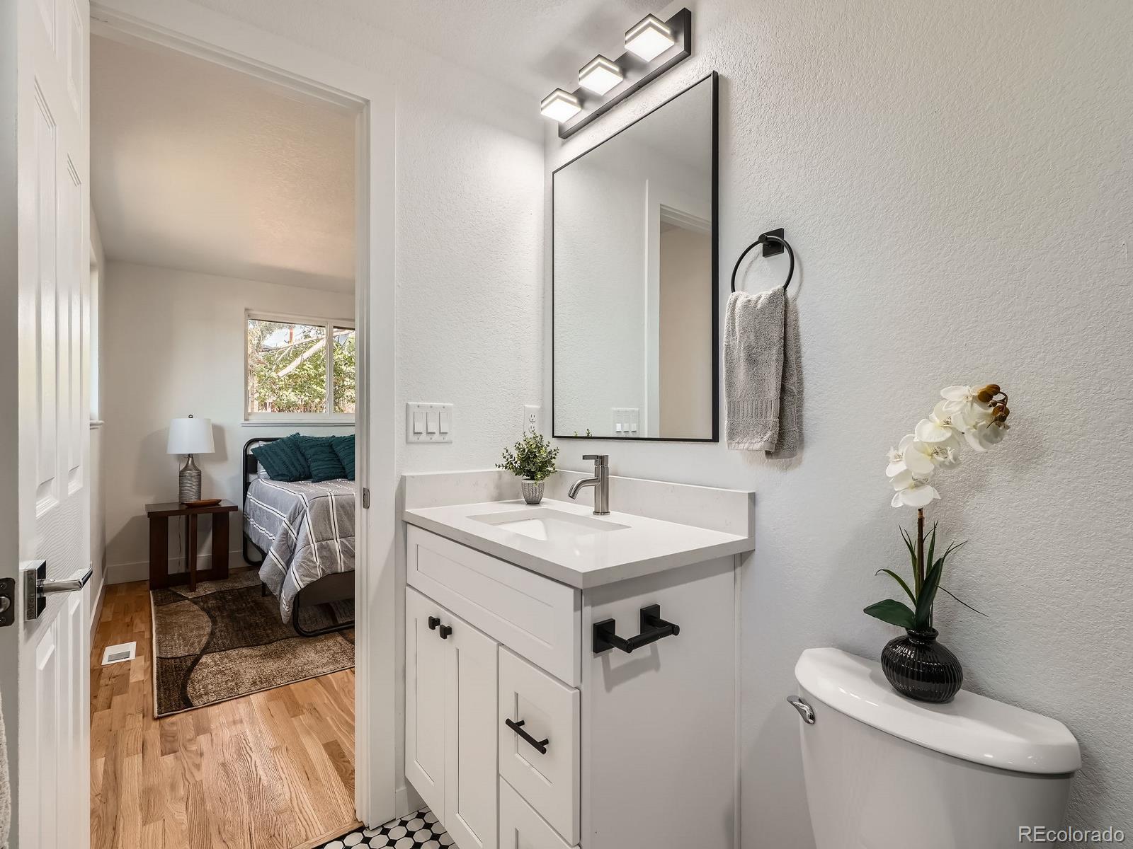 MLS Image #16 for 1445 s shoshone street,denver, Colorado