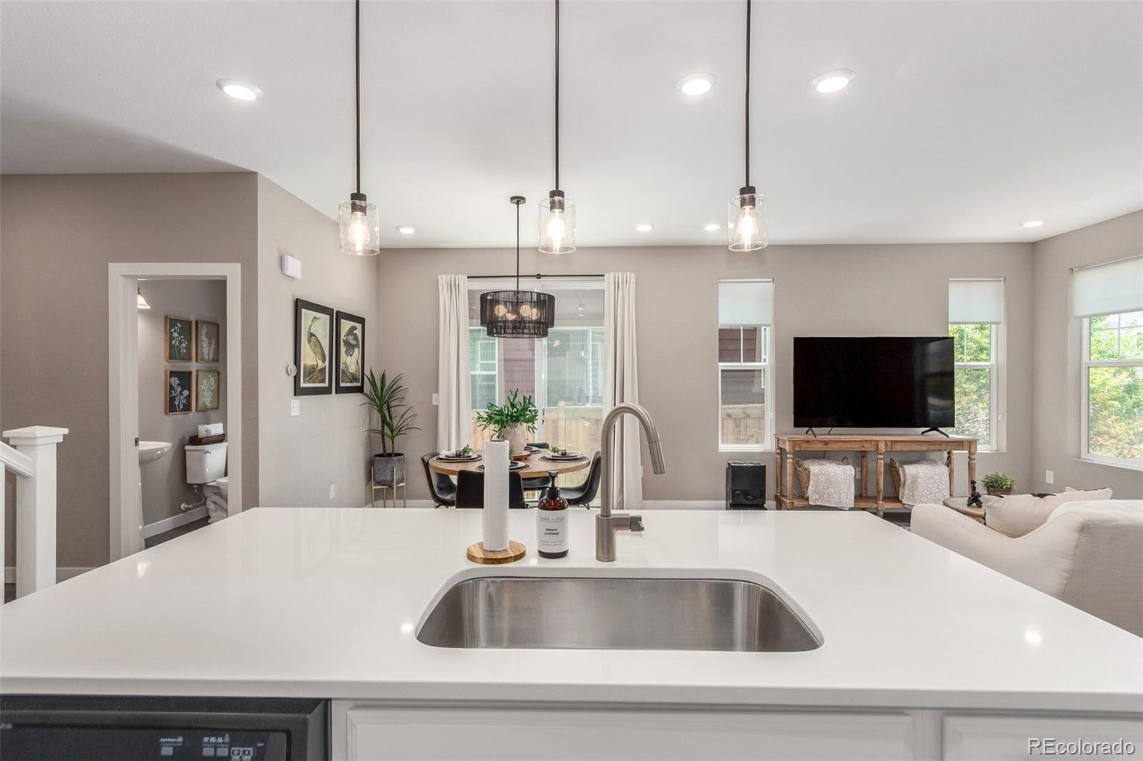 MLS Image #11 for 23211 e jamison drive,aurora, Colorado