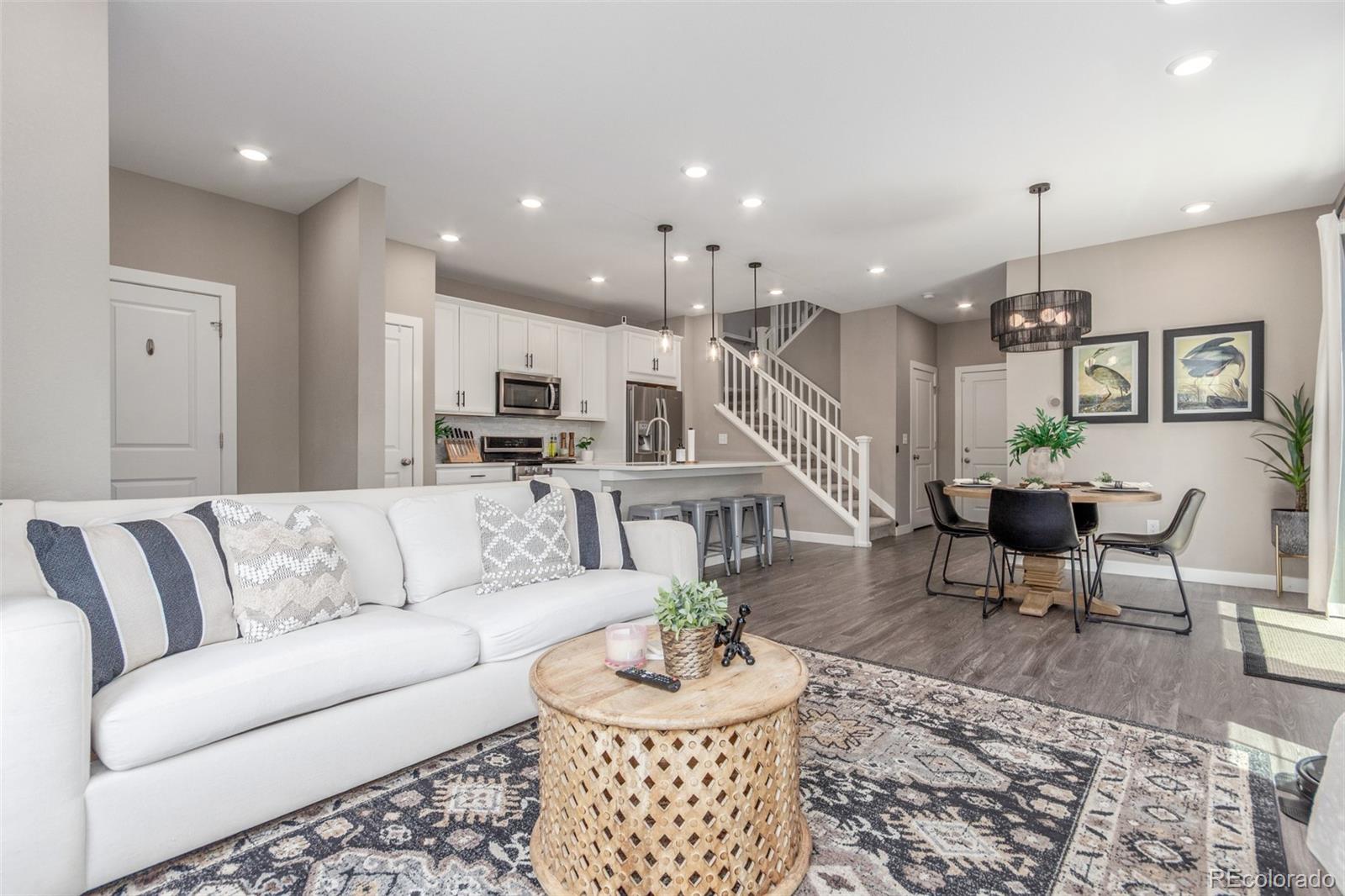 MLS Image #3 for 23211 e jamison drive,aurora, Colorado