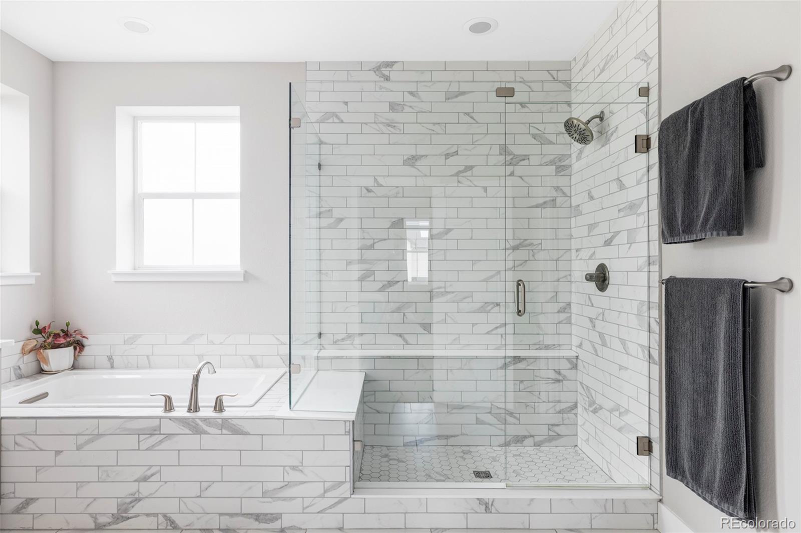 MLS Image #21 for 9752 e 62nd drive,denver, Colorado