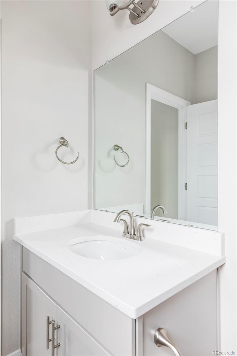 MLS Image #23 for 9752 e 62nd drive,denver, Colorado