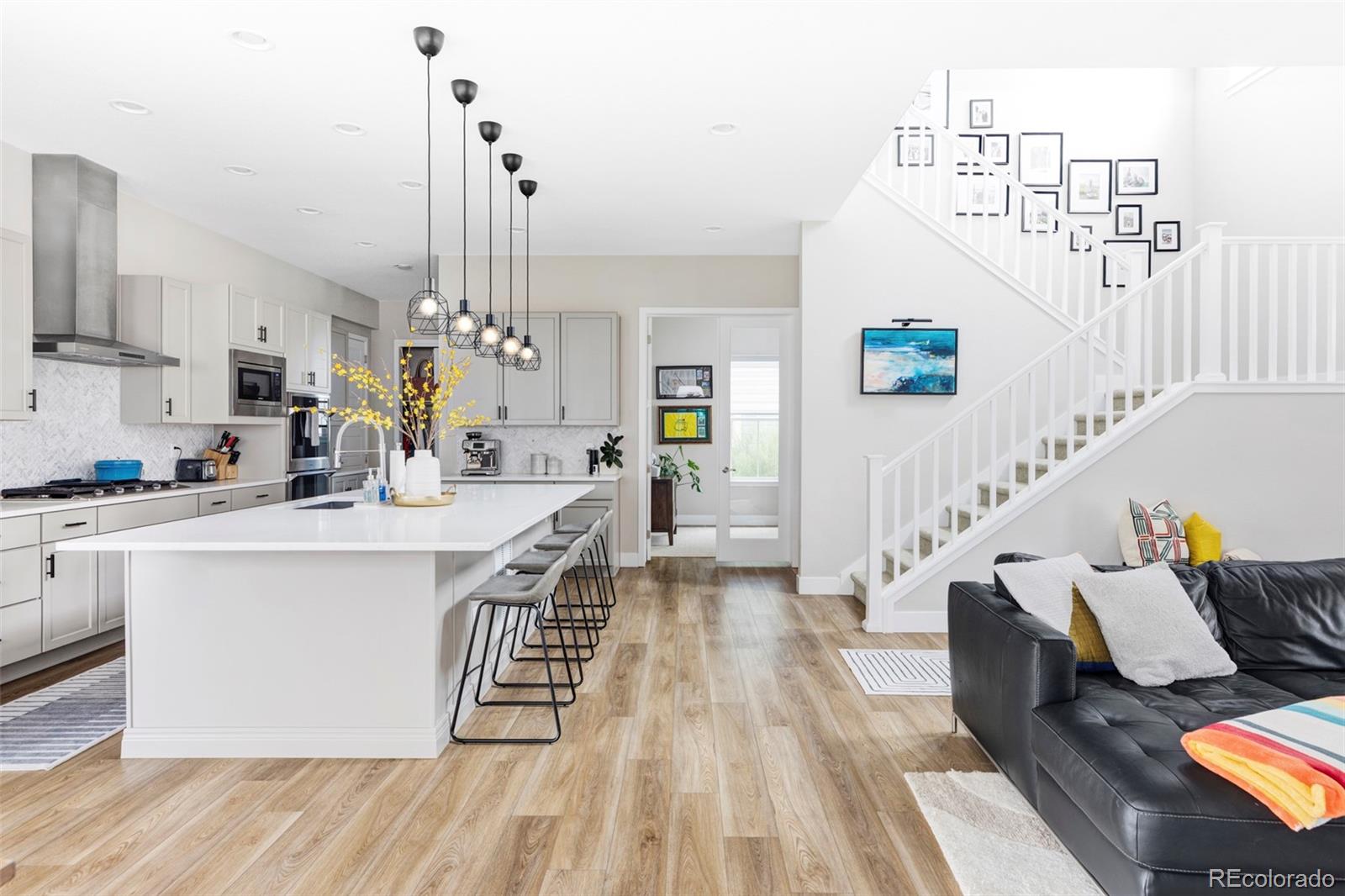 MLS Image #7 for 9752 e 62nd drive,denver, Colorado