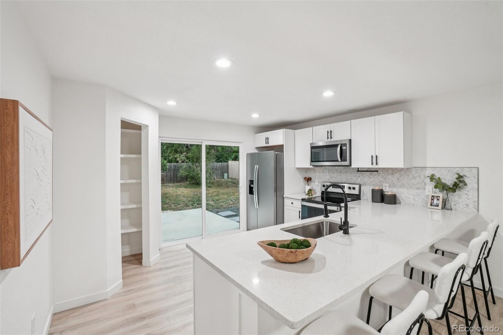 MLS Image #6 for 15142 e bates avenue,aurora, Colorado