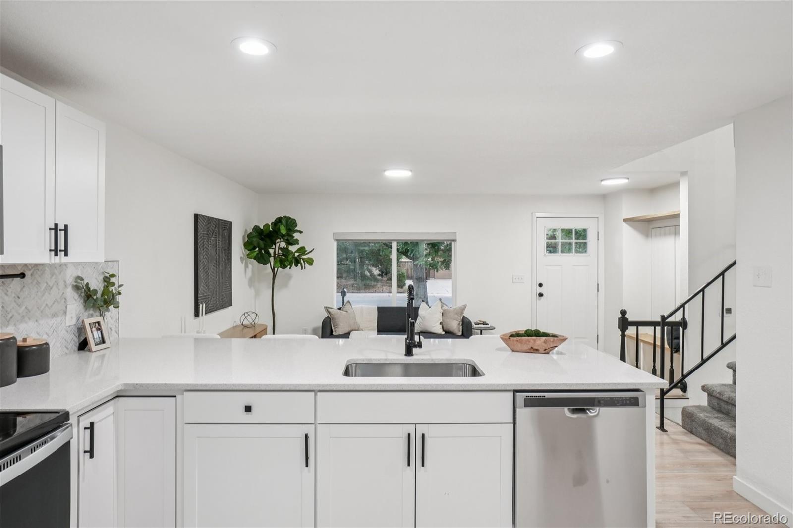 MLS Image #8 for 15142 e bates avenue,aurora, Colorado