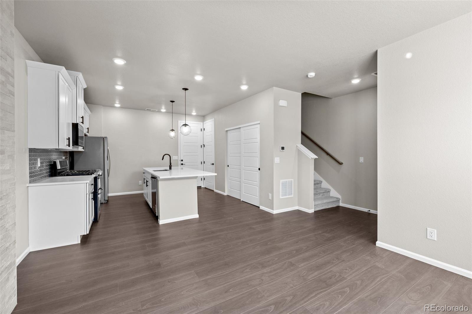 MLS Image #2 for 9487 w 58th lane,arvada, Colorado