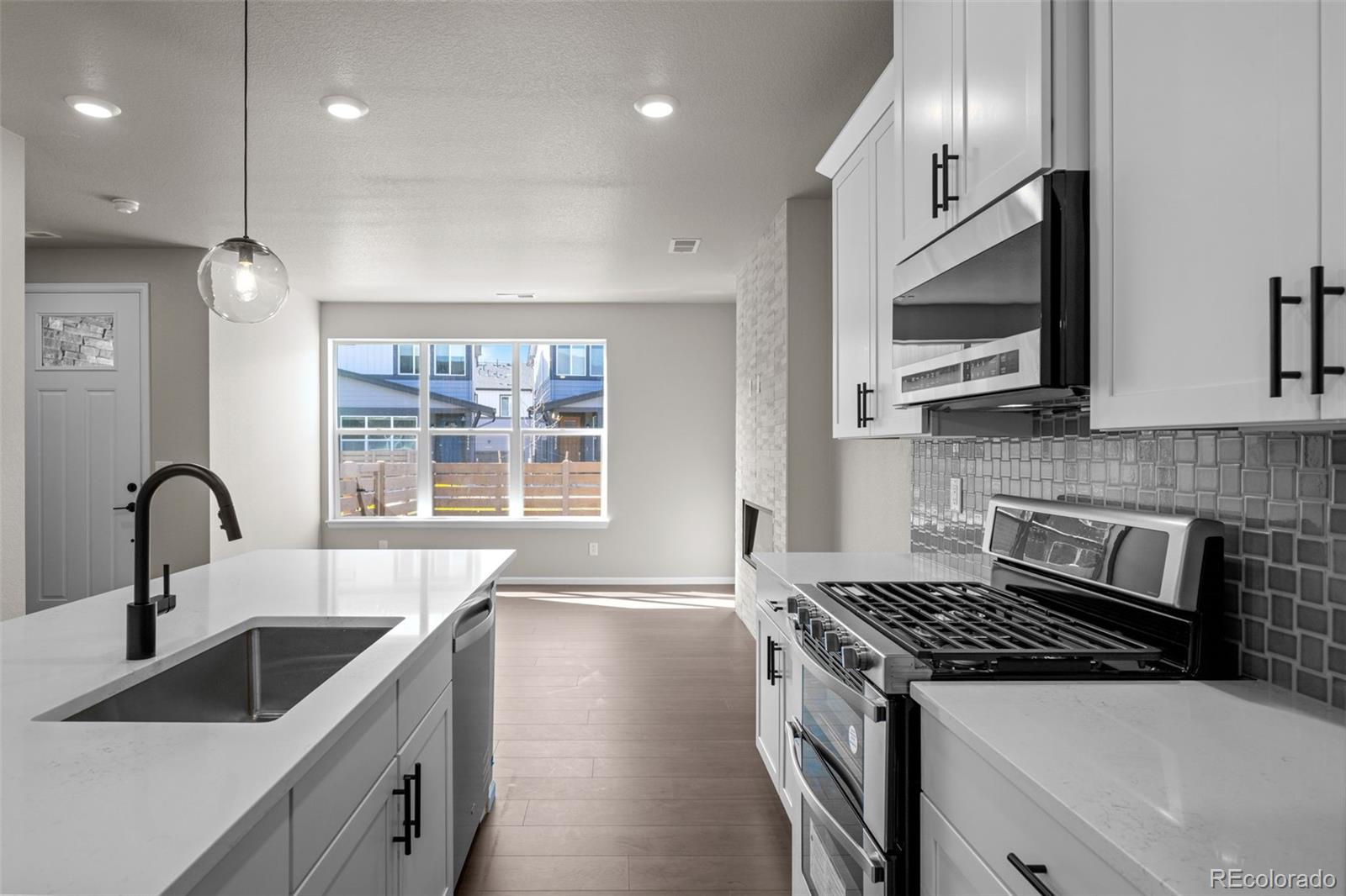 MLS Image #5 for 9487 w 58th lane,arvada, Colorado