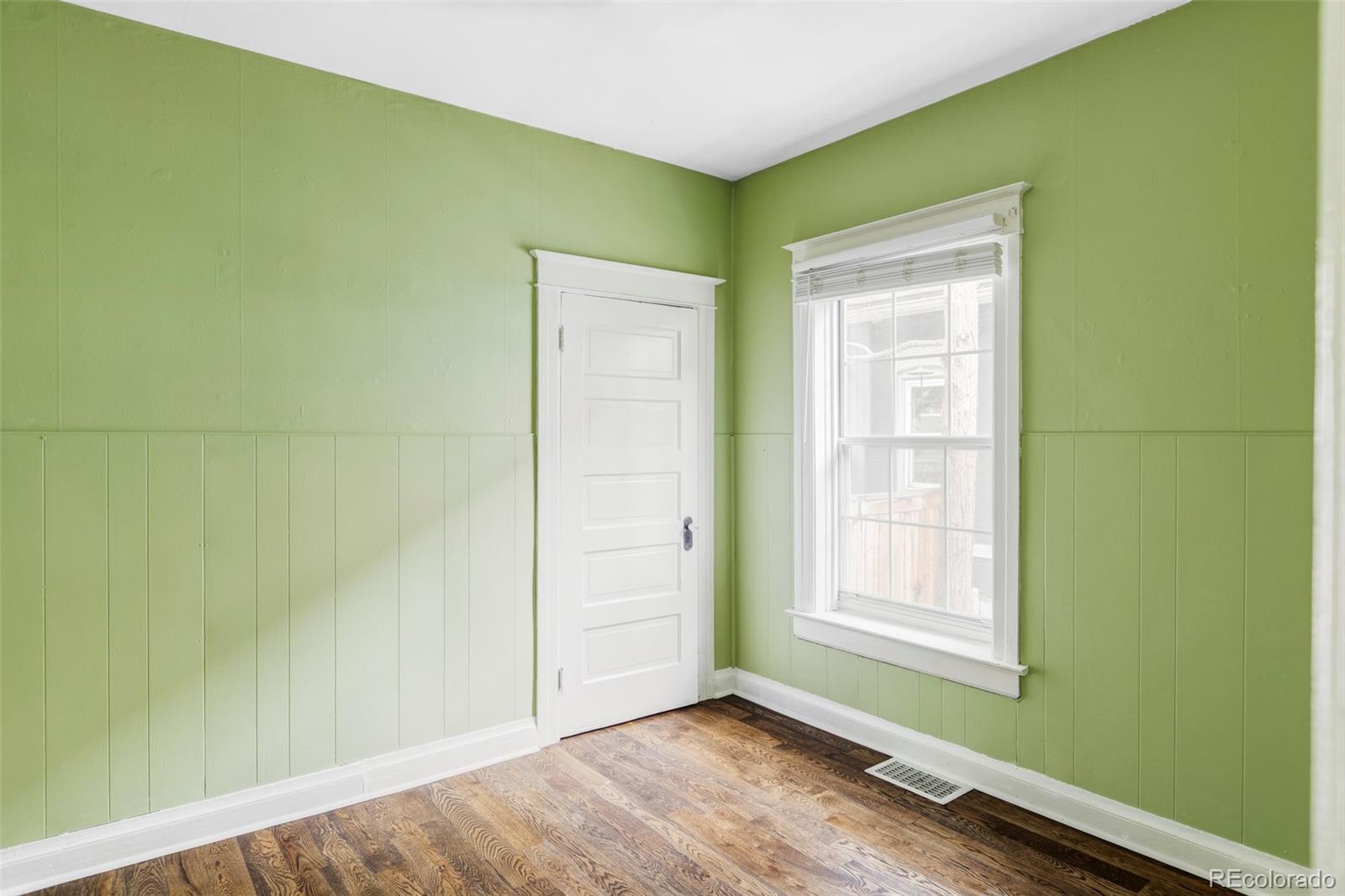 MLS Image #15 for 1381 s lincoln street,denver, Colorado