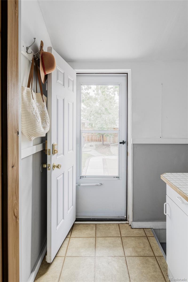 MLS Image #20 for 1381 s lincoln street,denver, Colorado