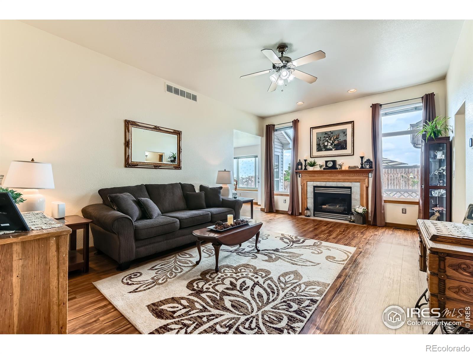 MLS Image #4 for 787  berwick avenue,firestone, Colorado