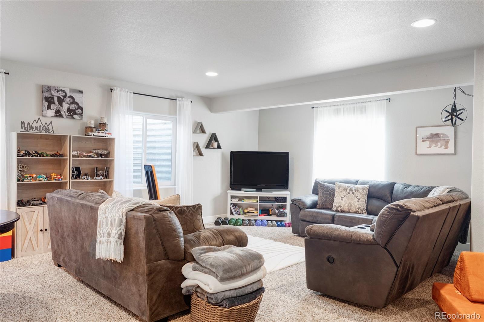 MLS Image #28 for 861  sunlight peak drive,severance, Colorado