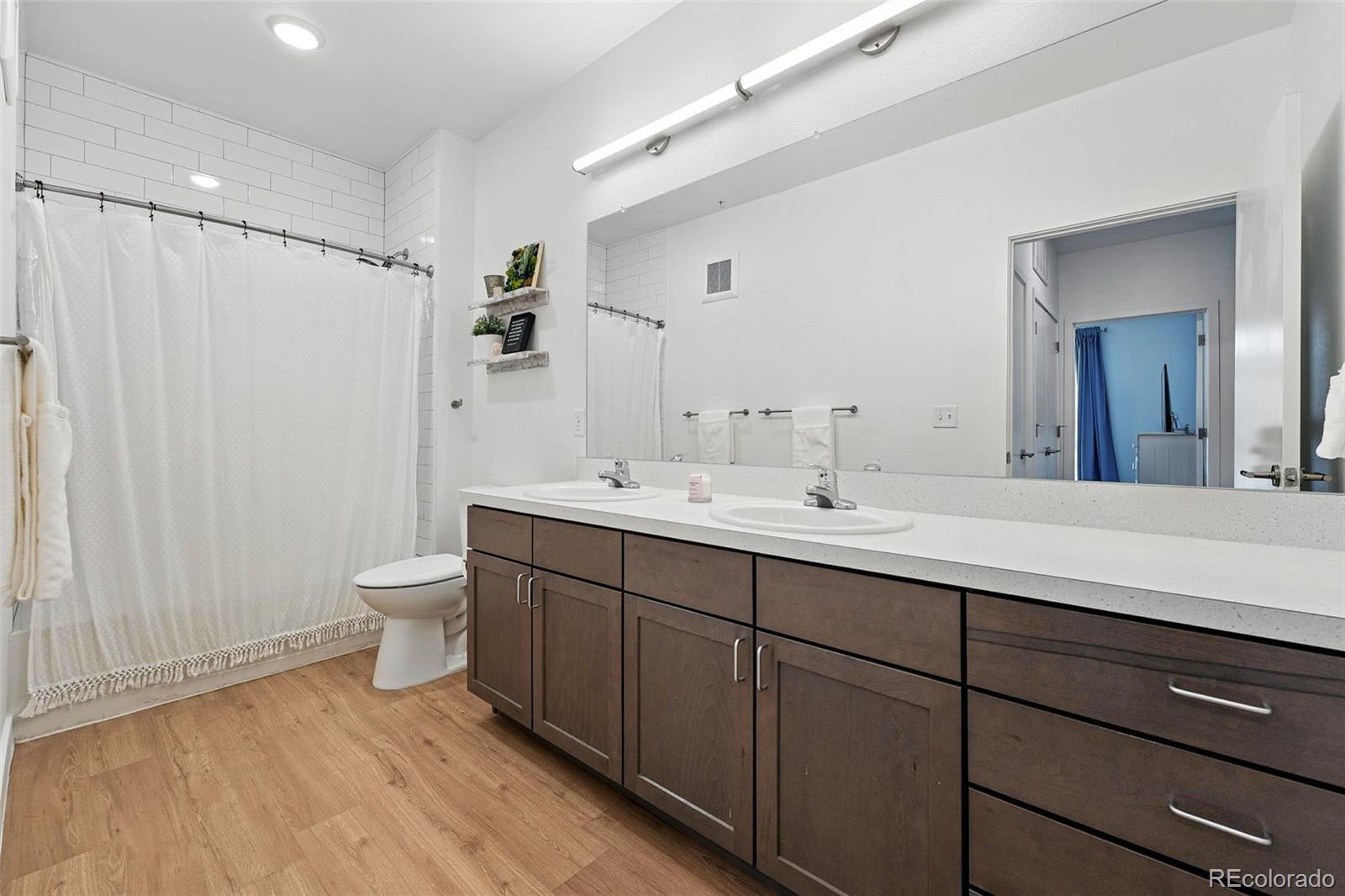 MLS Image #19 for 8475 e 36th avenue,denver, Colorado