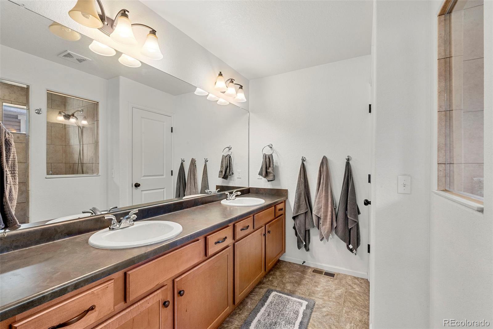 MLS Image #14 for 4894  cathay court,denver, Colorado