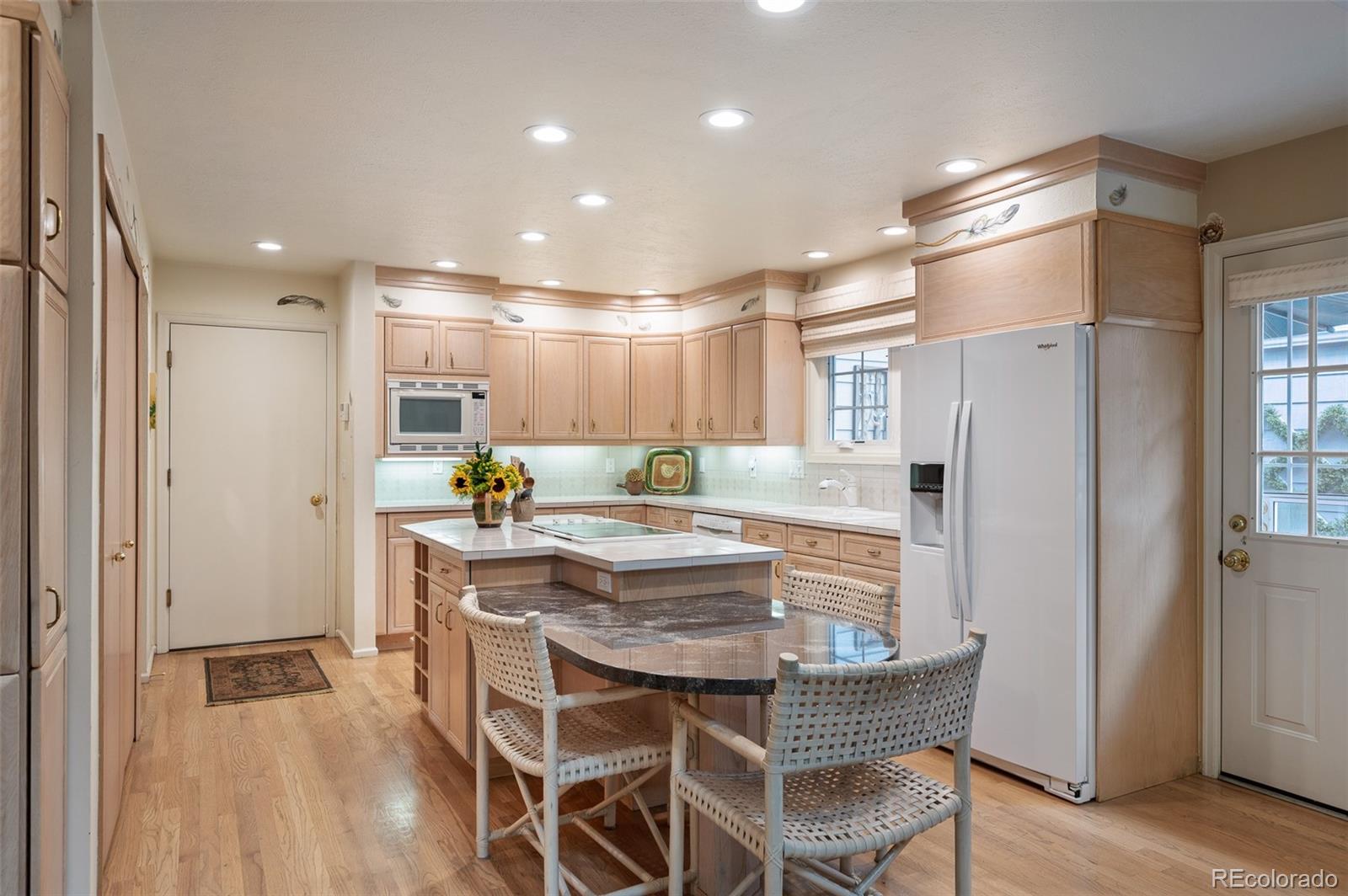MLS Image #16 for 8505 e temple drive,denver, Colorado