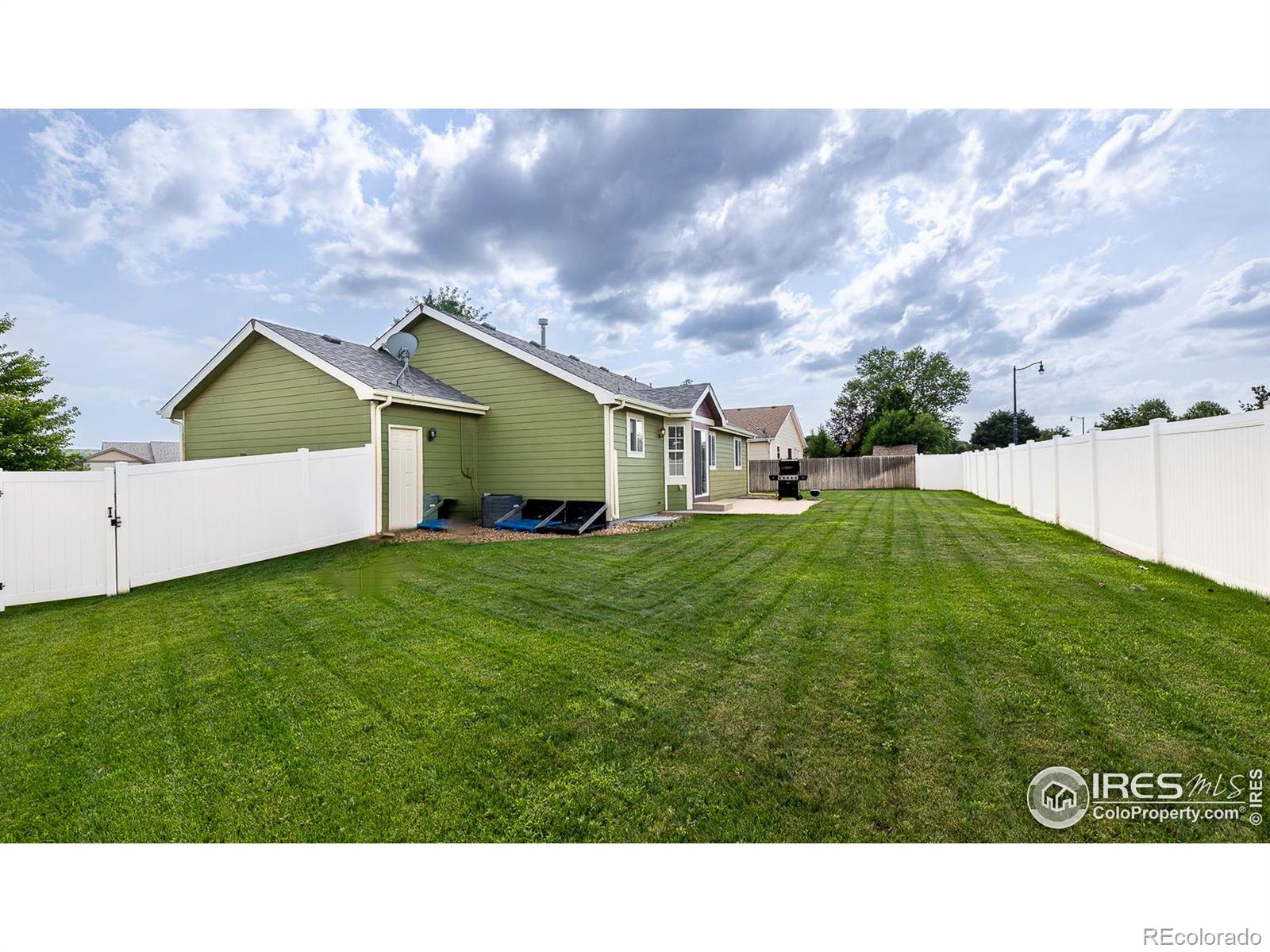 MLS Image #26 for 2409  dock drive,evans, Colorado