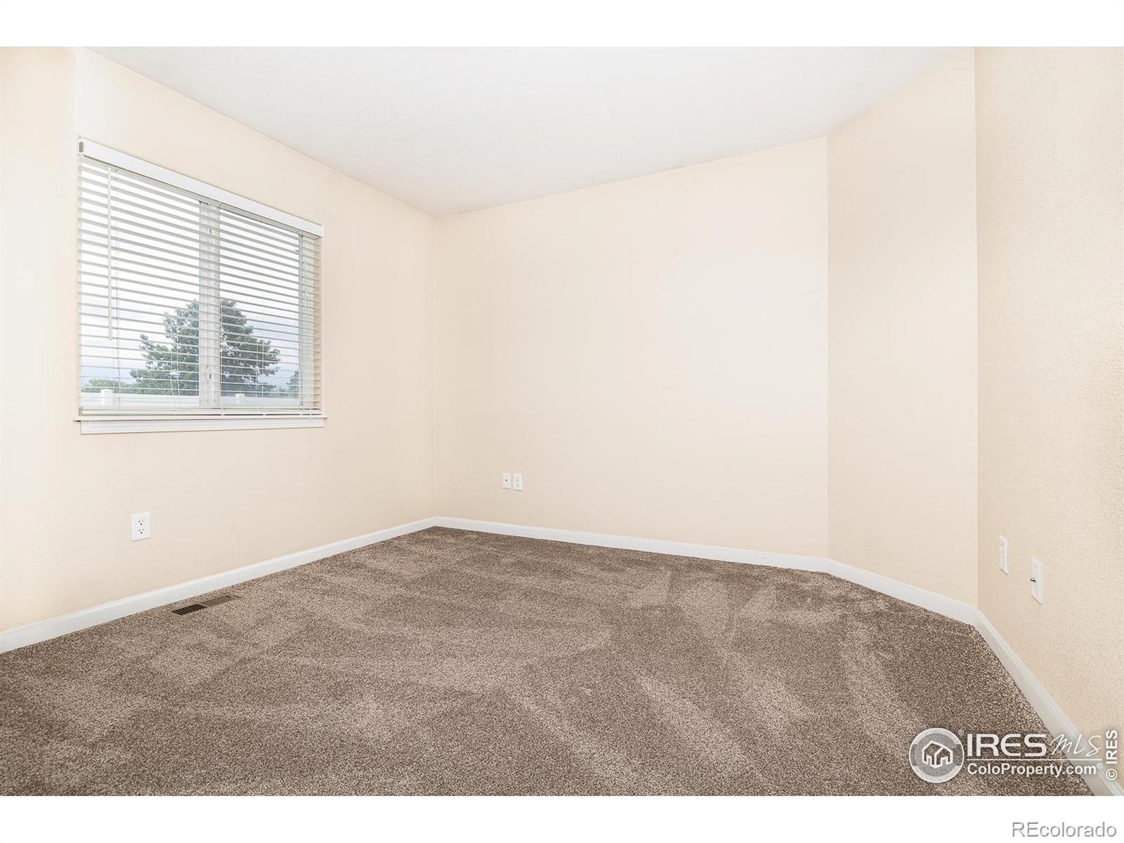 MLS Image #9 for 2409  dock drive,evans, Colorado