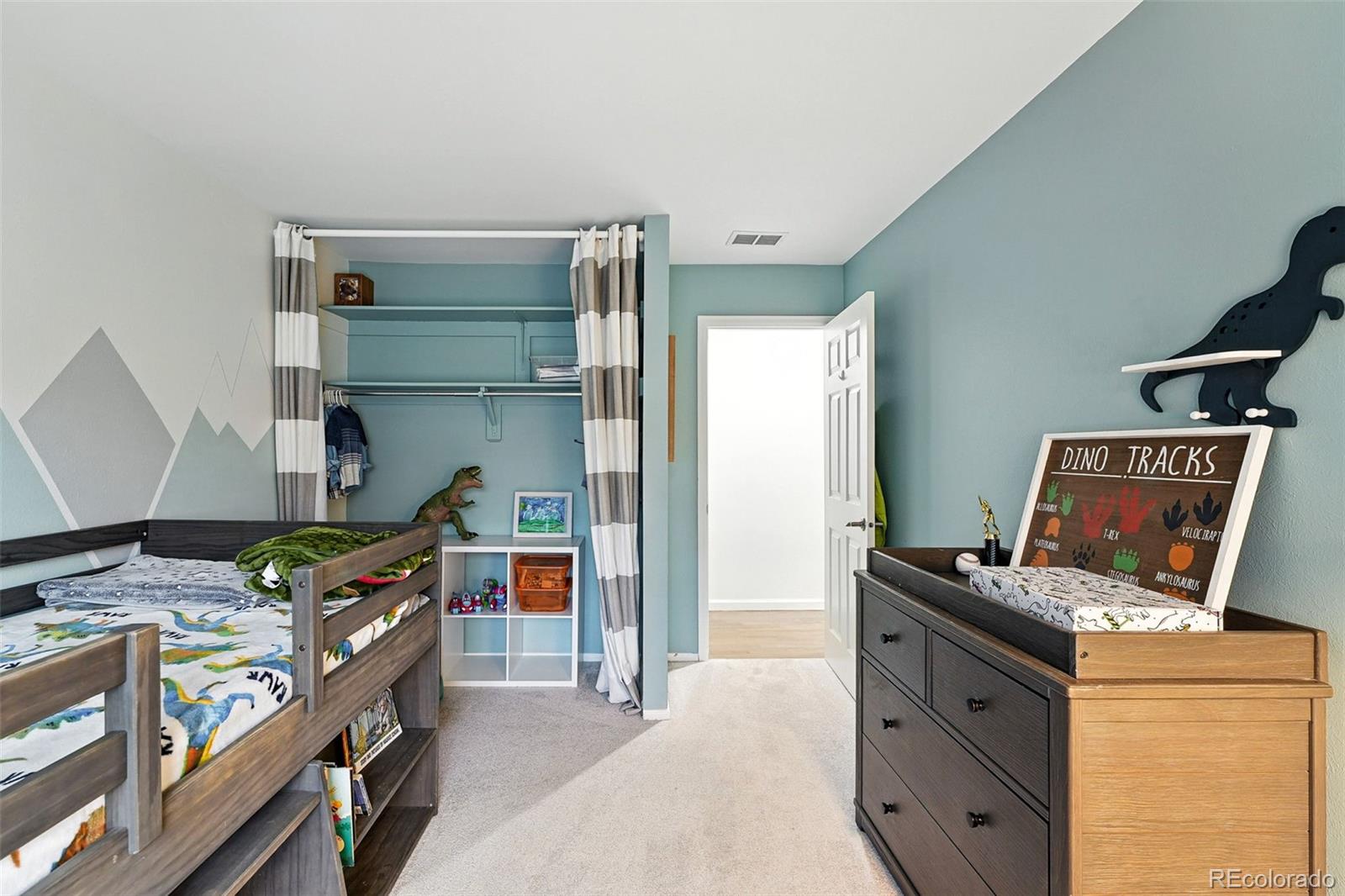 MLS Image #18 for 7051 s eudora street,centennial, Colorado
