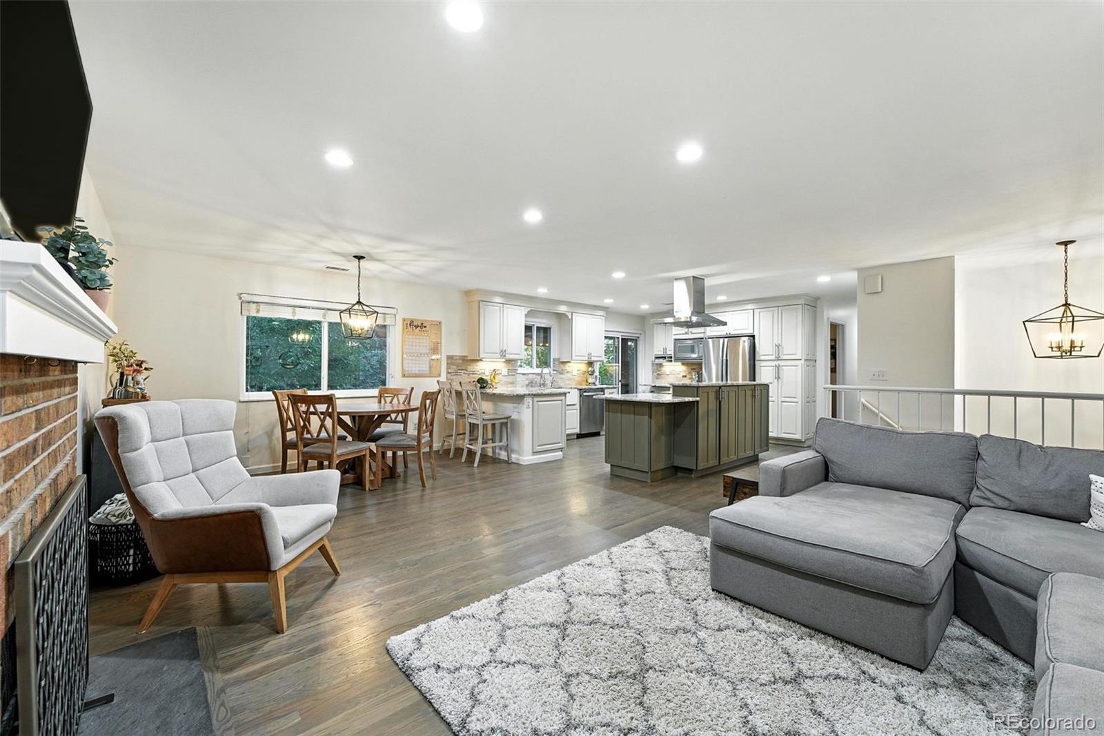 MLS Image #2 for 7051 s eudora street,centennial, Colorado