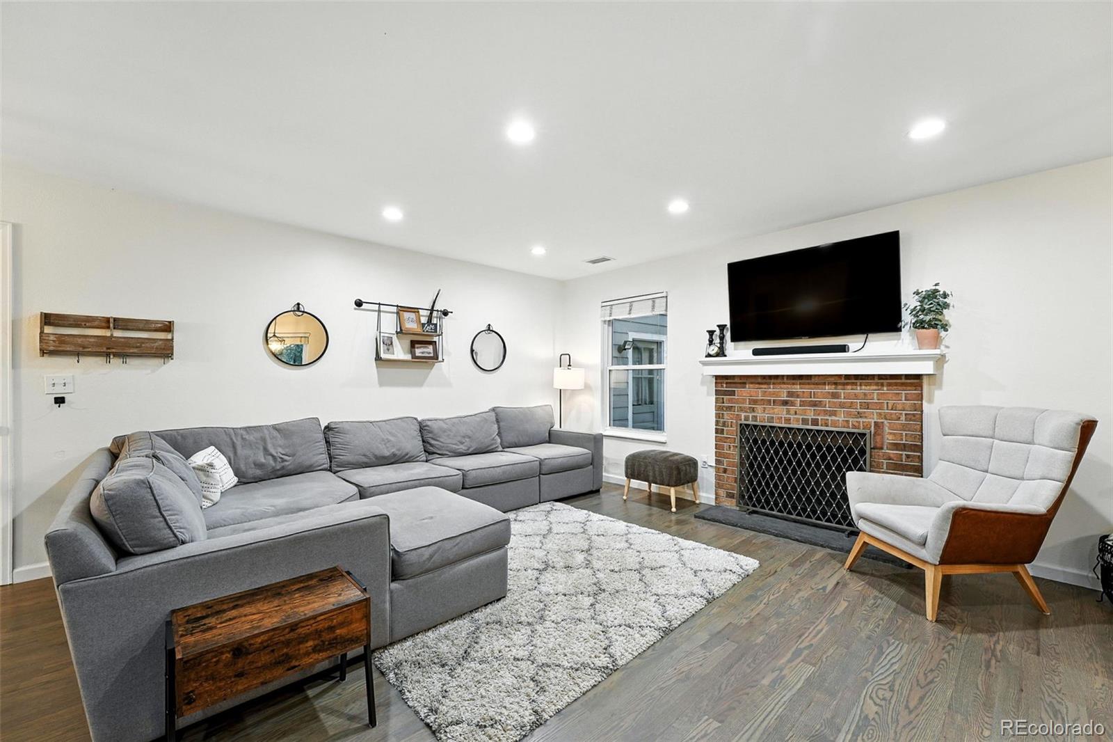 MLS Image #3 for 7051 s eudora street,centennial, Colorado