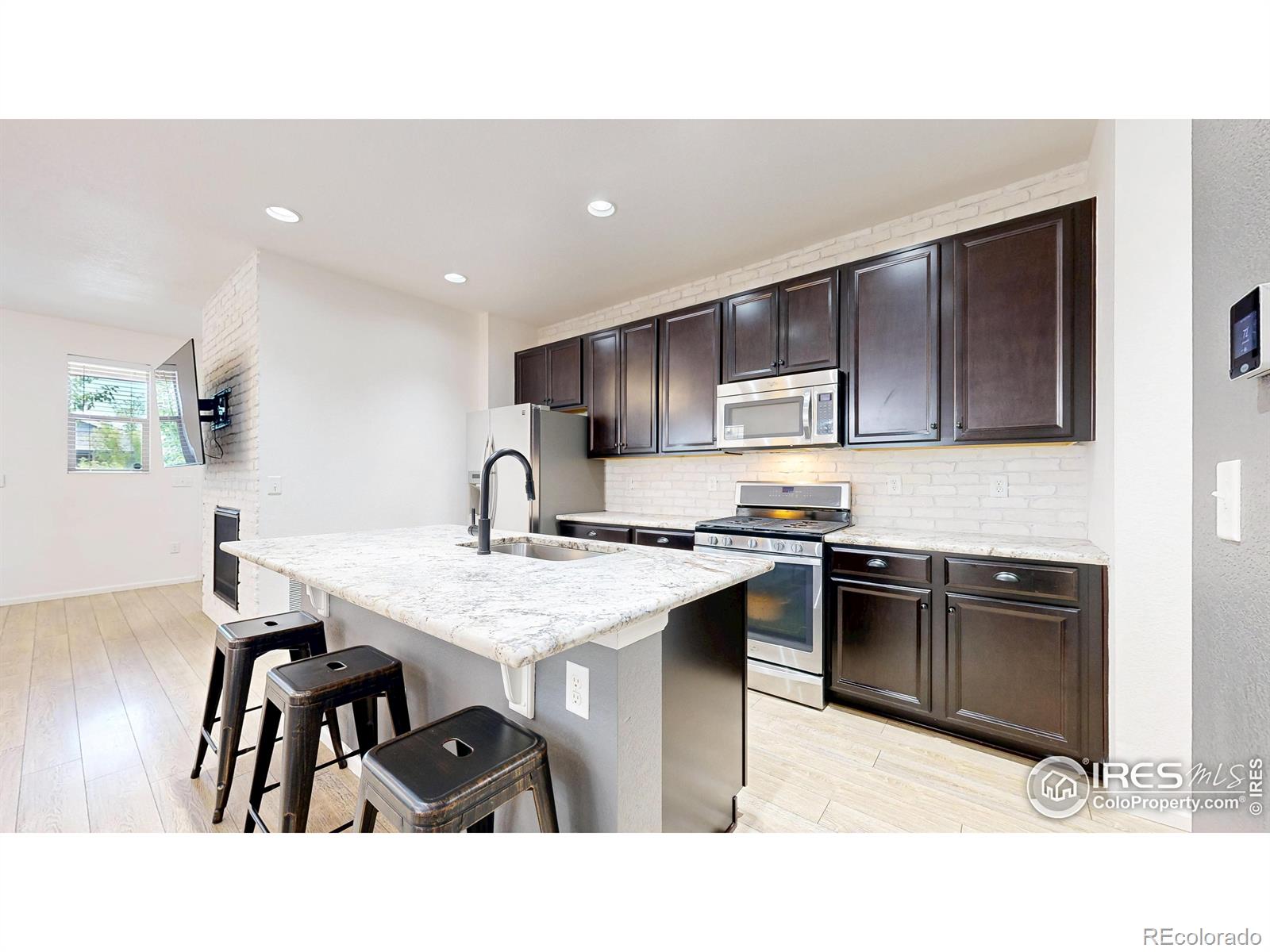 MLS Image #9 for 6973  isabell court,arvada, Colorado