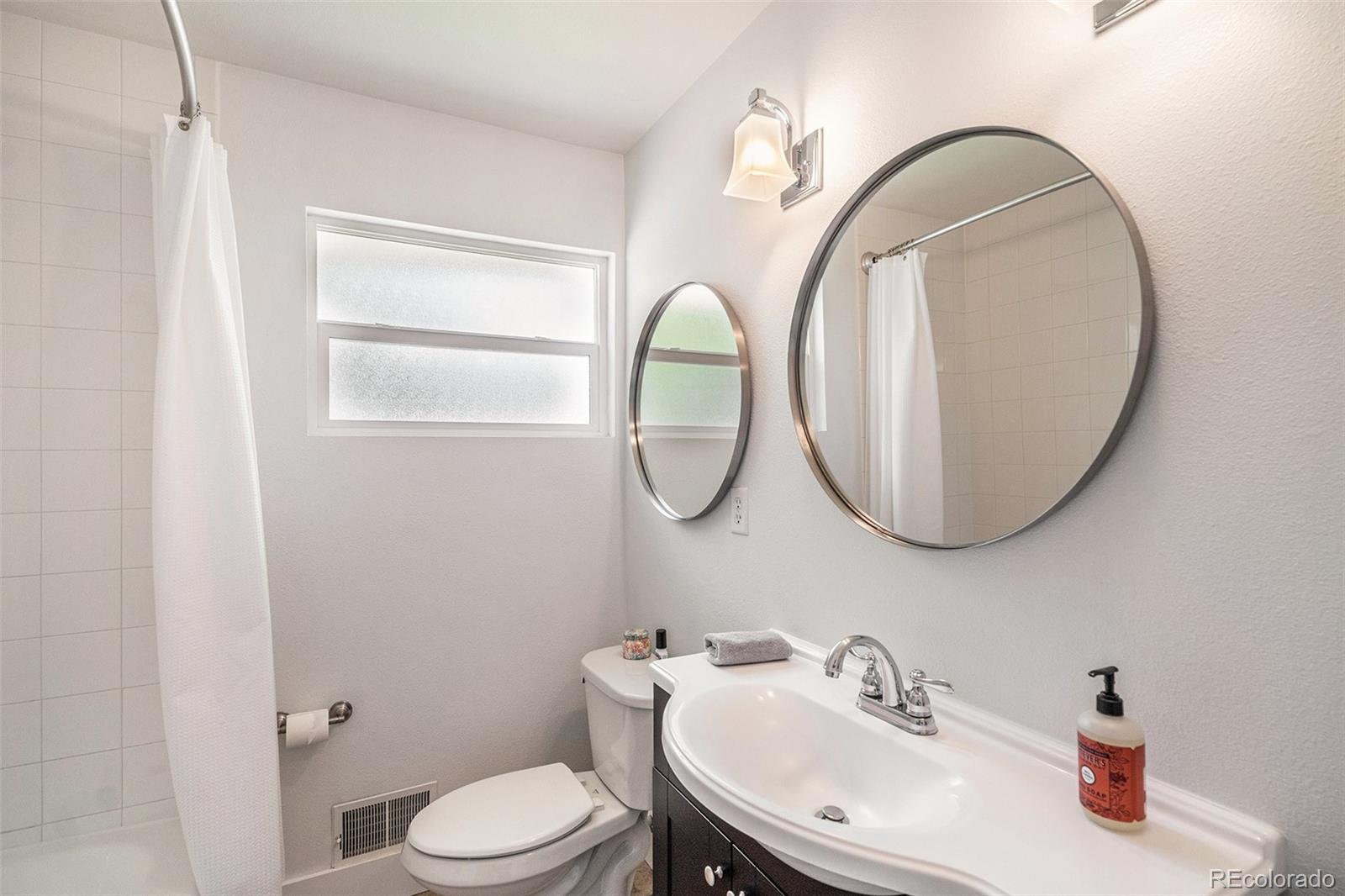 MLS Image #21 for 3137 s vine court,englewood, Colorado