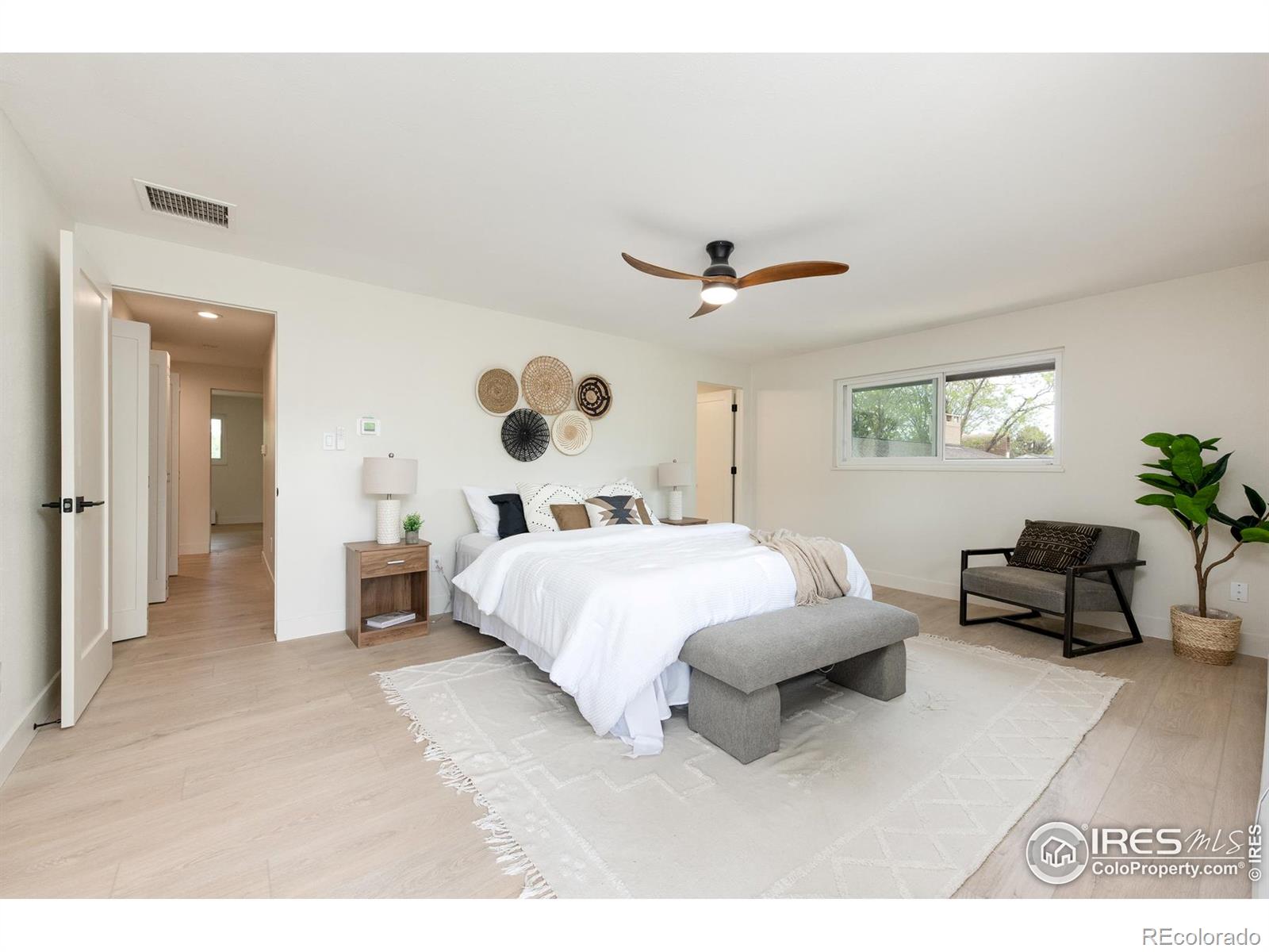 MLS Image #10 for 7453 e jefferson drive,denver, Colorado