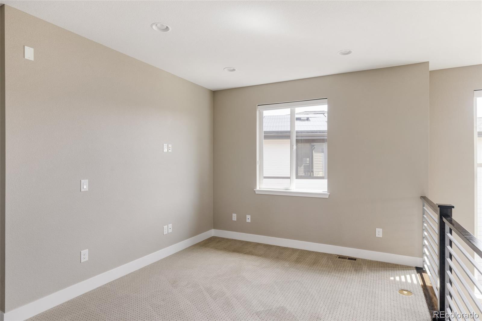 MLS Image #11 for 9221 e 52nd drive,denver, Colorado