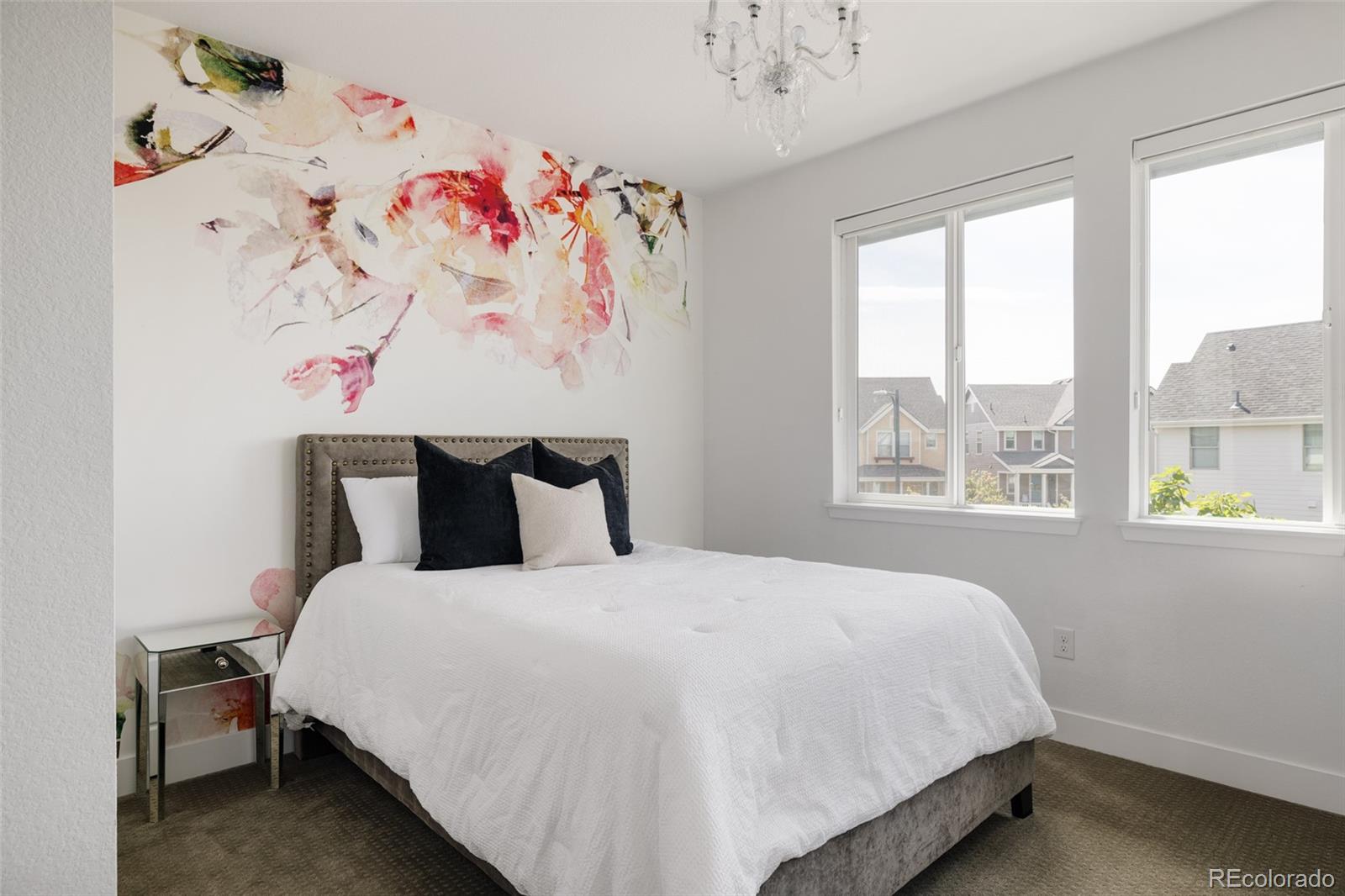 MLS Image #18 for 9221 e 52nd drive,denver, Colorado