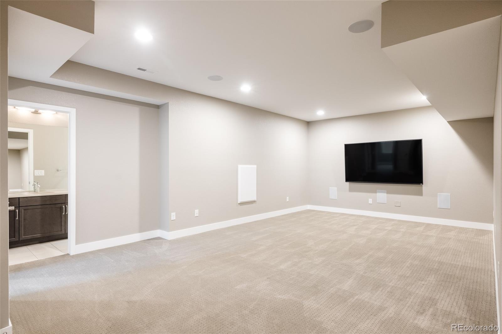 MLS Image #24 for 9221 e 52nd drive,denver, Colorado