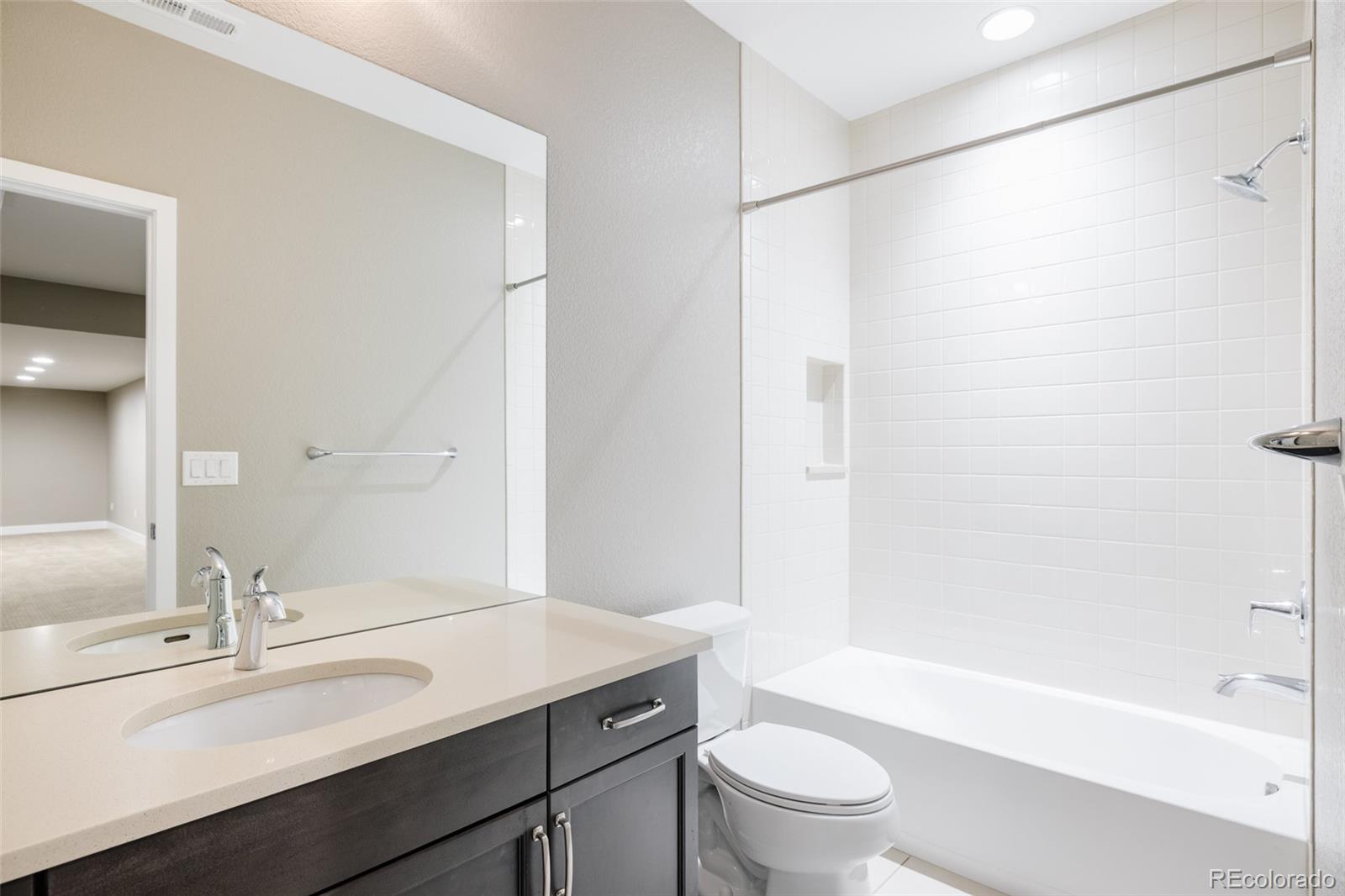 MLS Image #27 for 9221 e 52nd drive,denver, Colorado