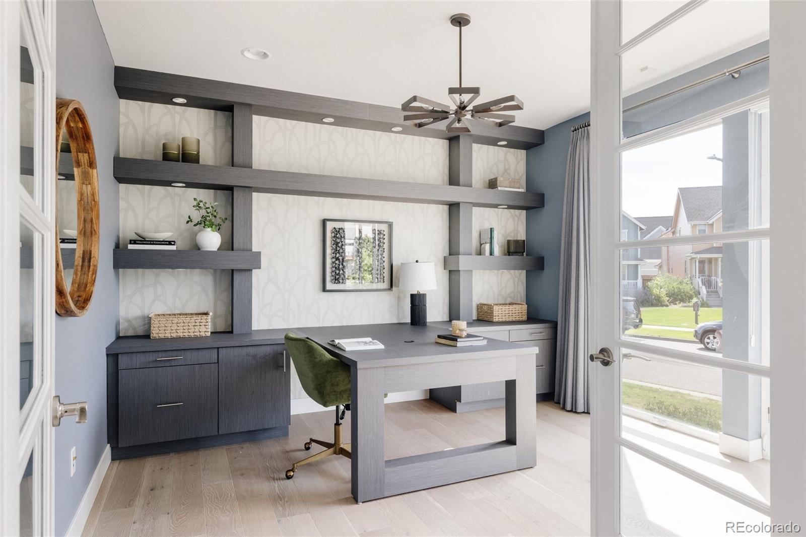 MLS Image #8 for 9221 e 52nd drive,denver, Colorado