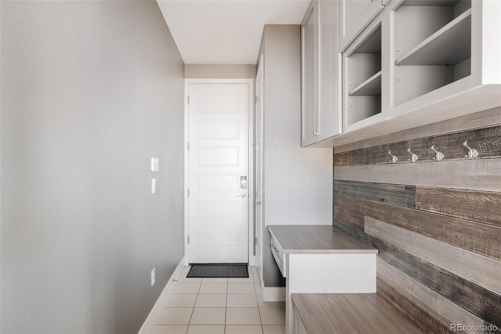 MLS Image #9 for 9221 e 52nd drive,denver, Colorado