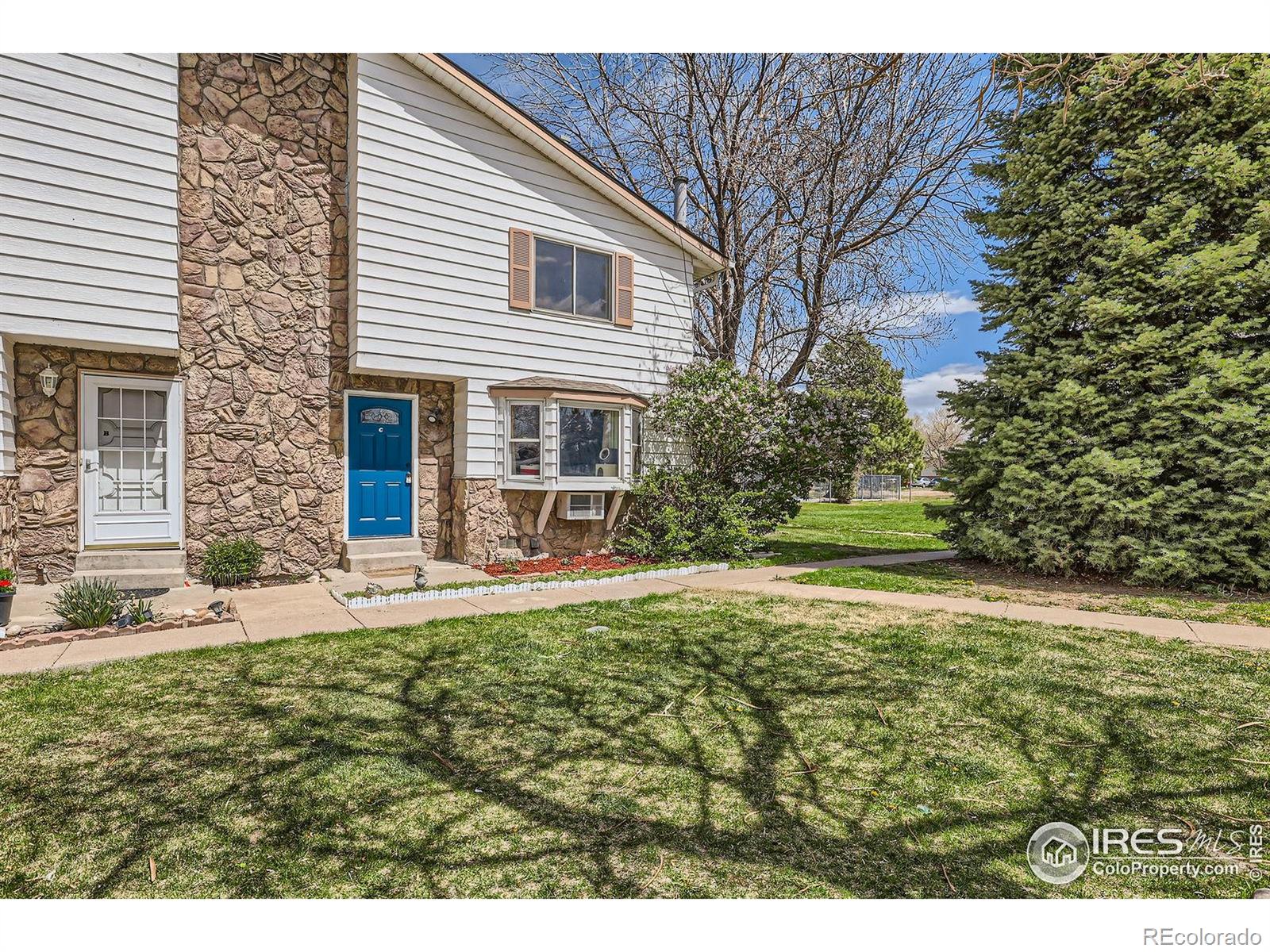 MLS Image #1 for 62  newark street,aurora, Colorado