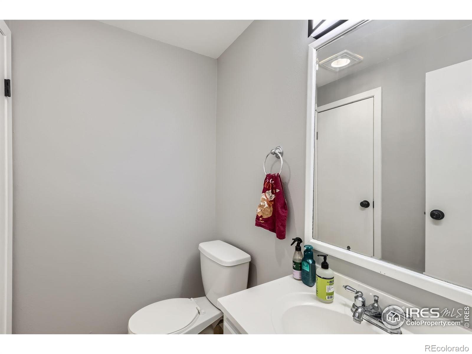 MLS Image #7 for 62  newark street,aurora, Colorado