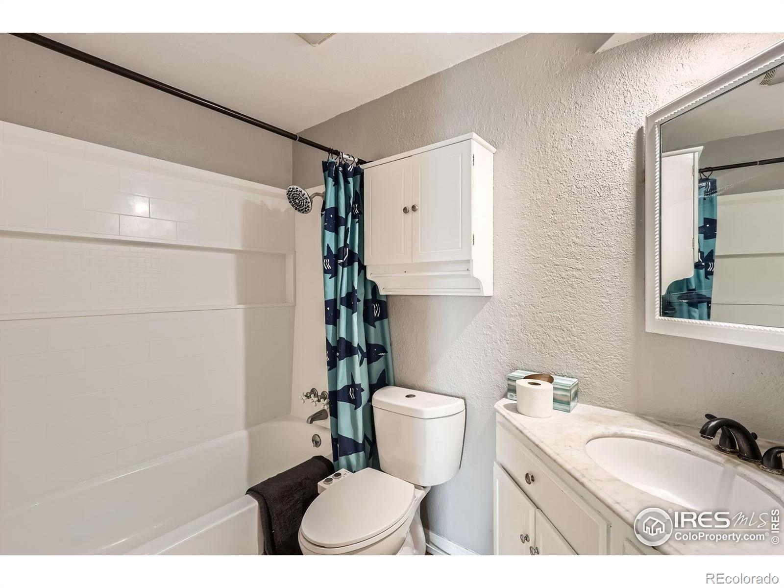 MLS Image #8 for 62  newark street,aurora, Colorado