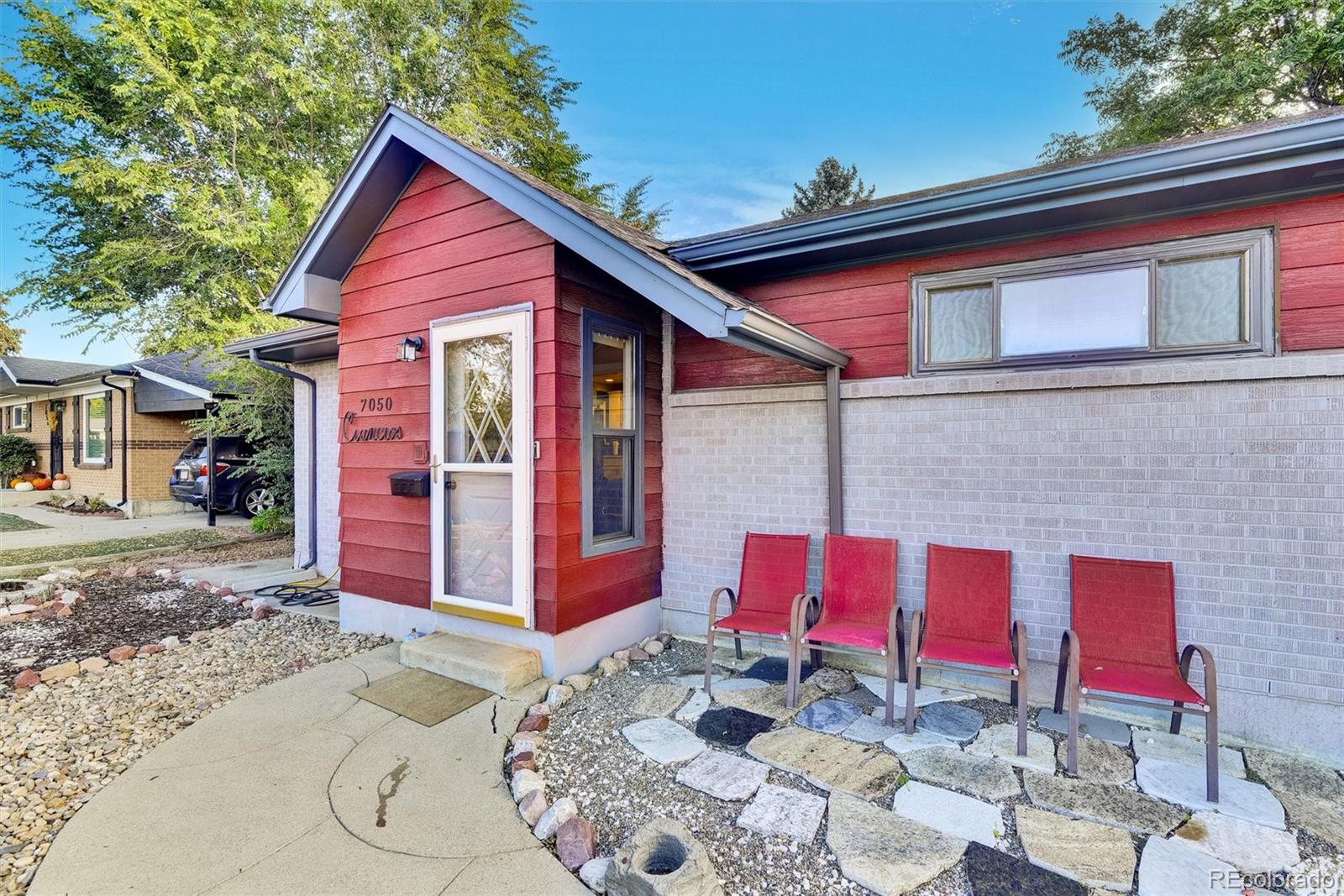 MLS Image #3 for 7050  alan drive,denver, Colorado