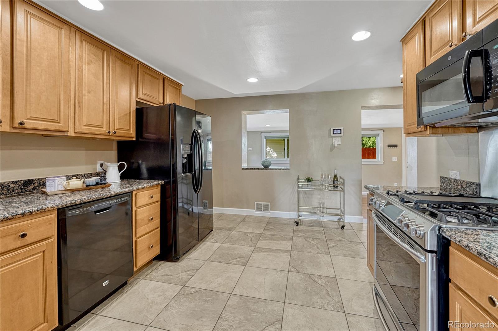 MLS Image #11 for 4785 s pennsylvania street,englewood, Colorado