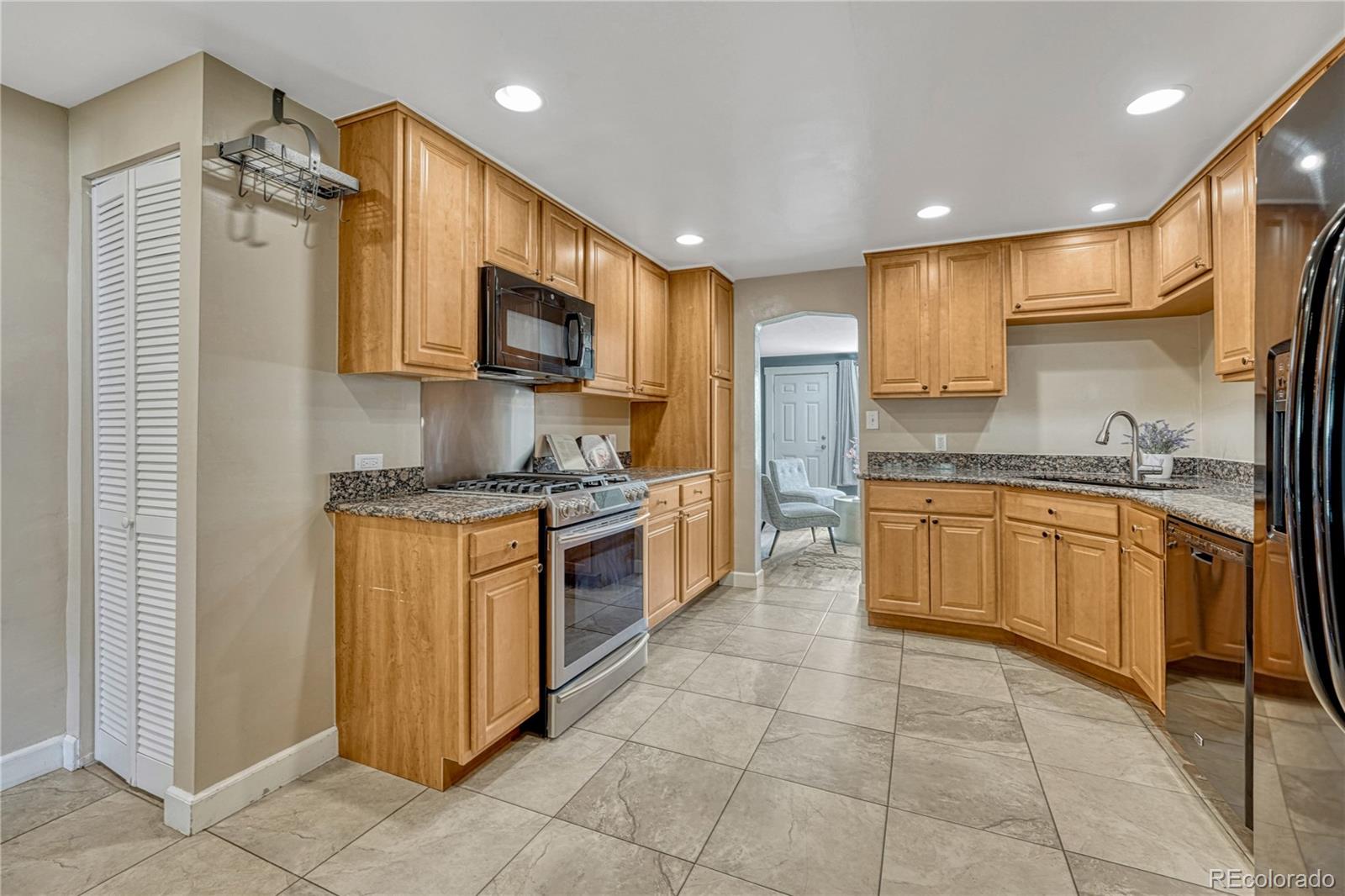 MLS Image #14 for 4785 s pennsylvania street,englewood, Colorado