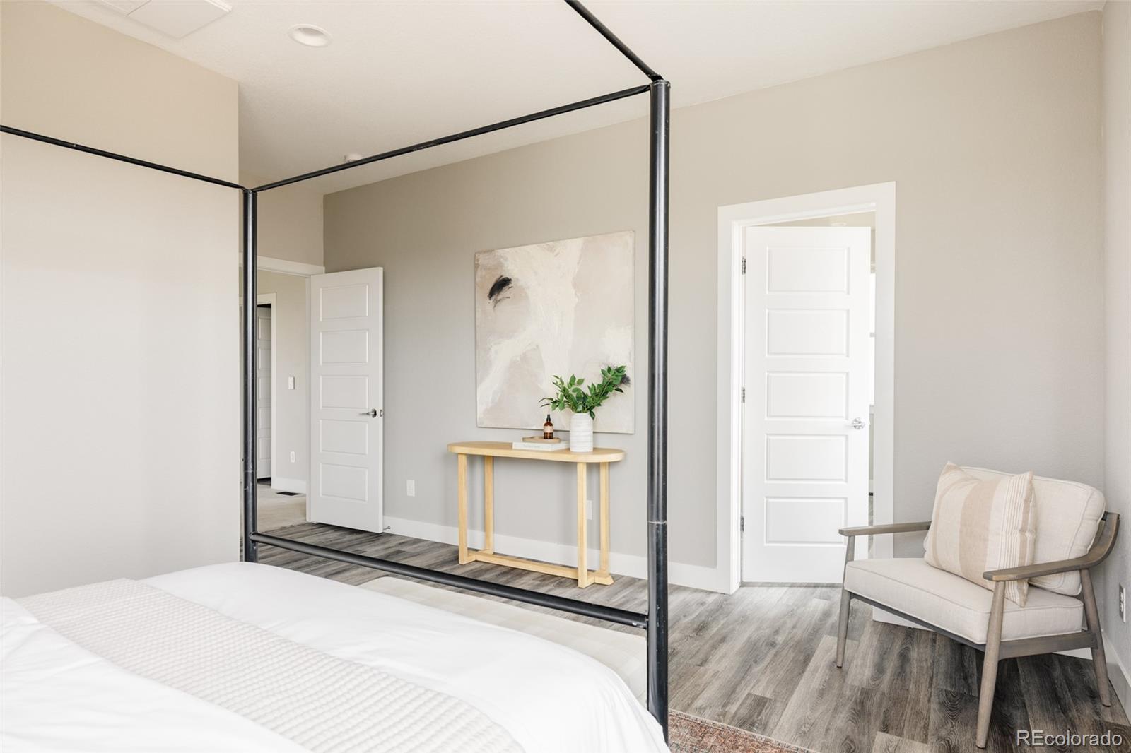 MLS Image #15 for 9366 e 59th avenue,denver, Colorado