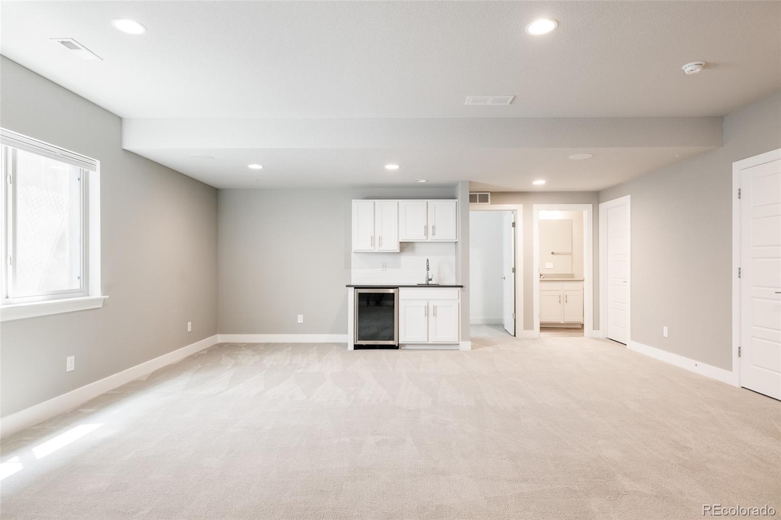 MLS Image #24 for 9366 e 59th avenue,denver, Colorado