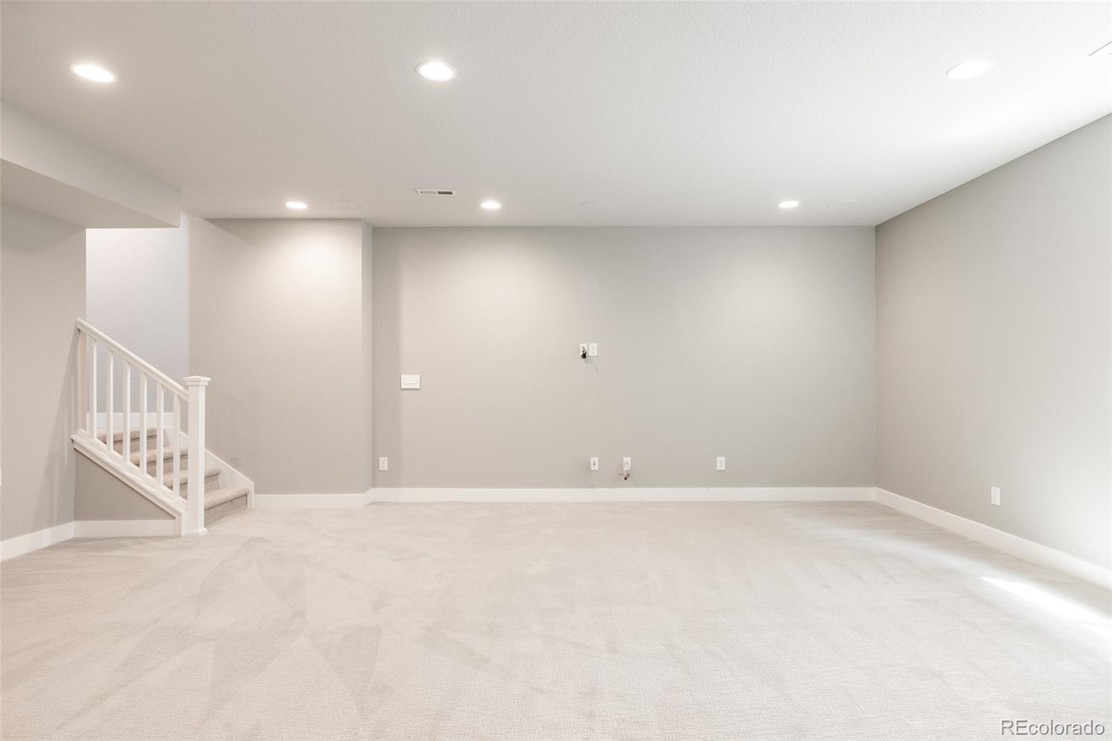 MLS Image #25 for 9366 e 59th avenue,denver, Colorado