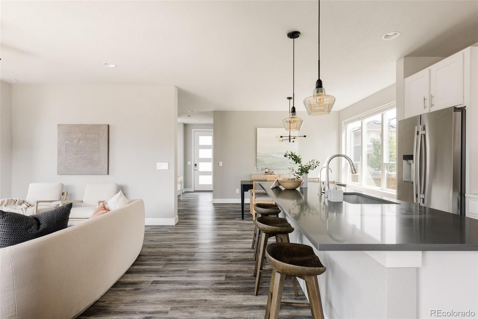MLS Image #6 for 9366 e 59th avenue,denver, Colorado