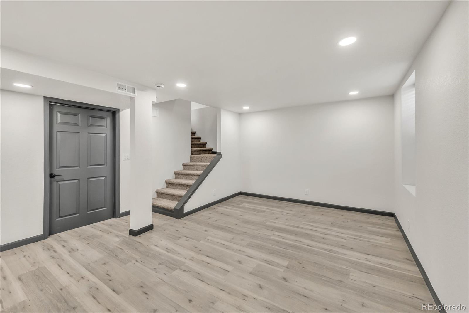 MLS Image #17 for 13124  robins drive,denver, Colorado