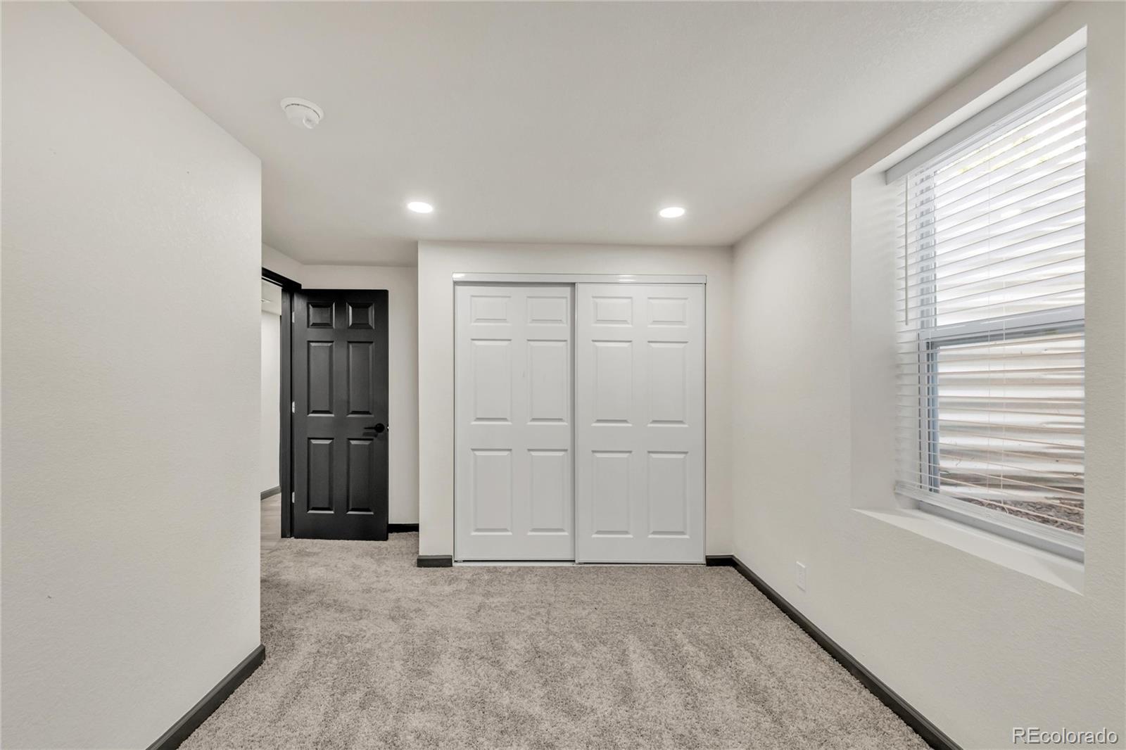 MLS Image #20 for 13124  robins drive,denver, Colorado