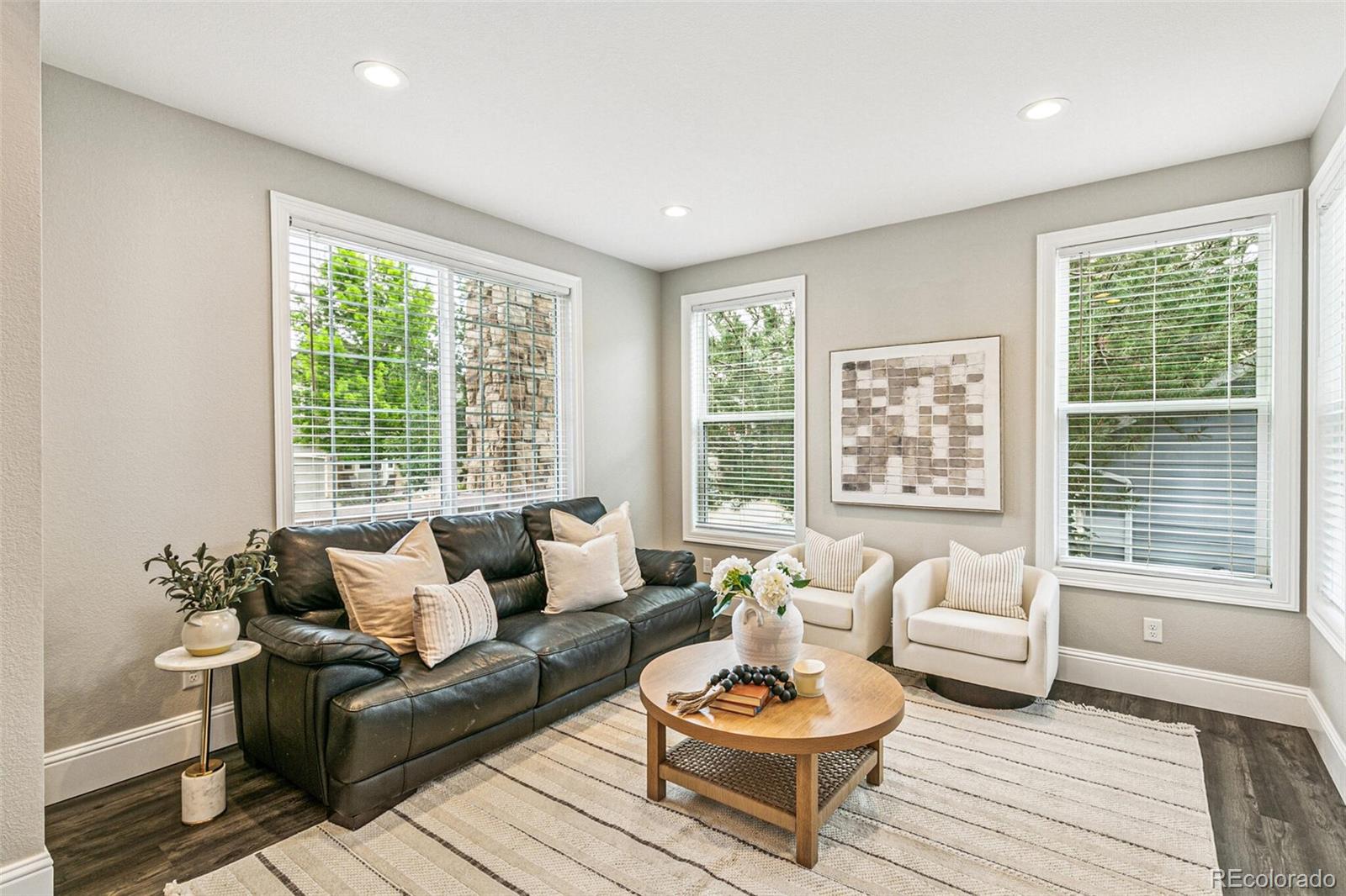 MLS Image #4 for 20214 e lake circle,centennial, Colorado