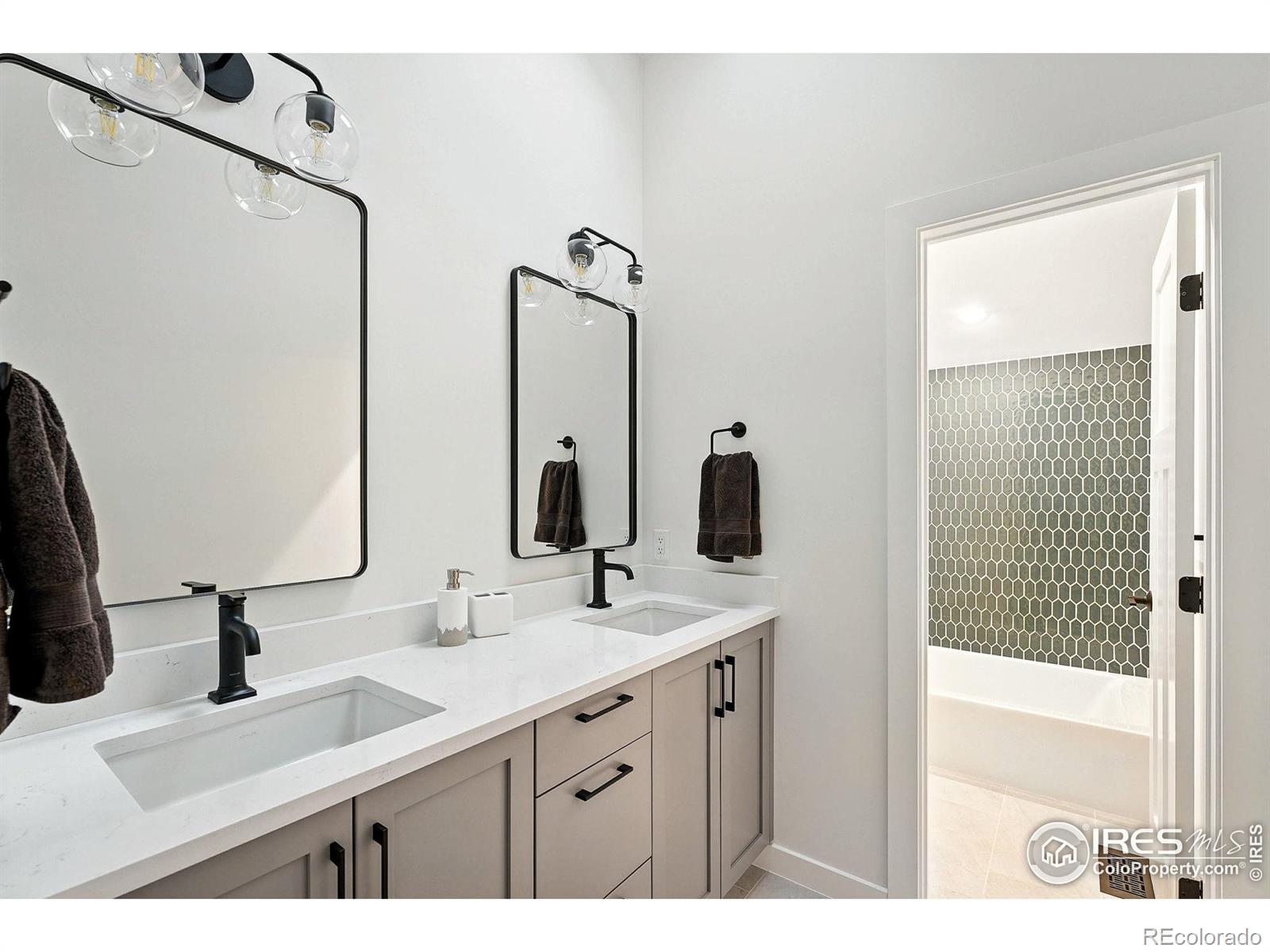 MLS Image #27 for 7312  island circle,boulder, Colorado